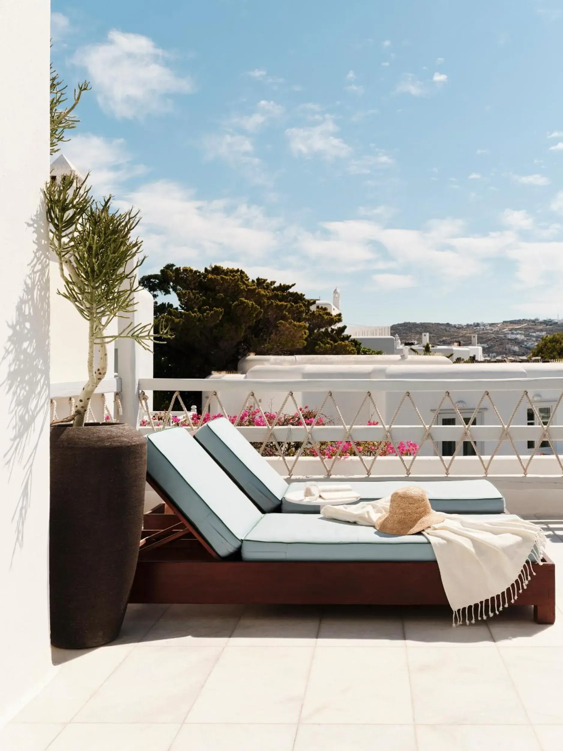 Panoramic Double or Twin Room with Private Sundeck in Belvedere Mykonos - Main Hotel - The Leading Hotels of the World Panoramic Double or Twin Room with Private Sundeck in Belvedere Mykonos - Main Hotel - The Leading Hotels of the World