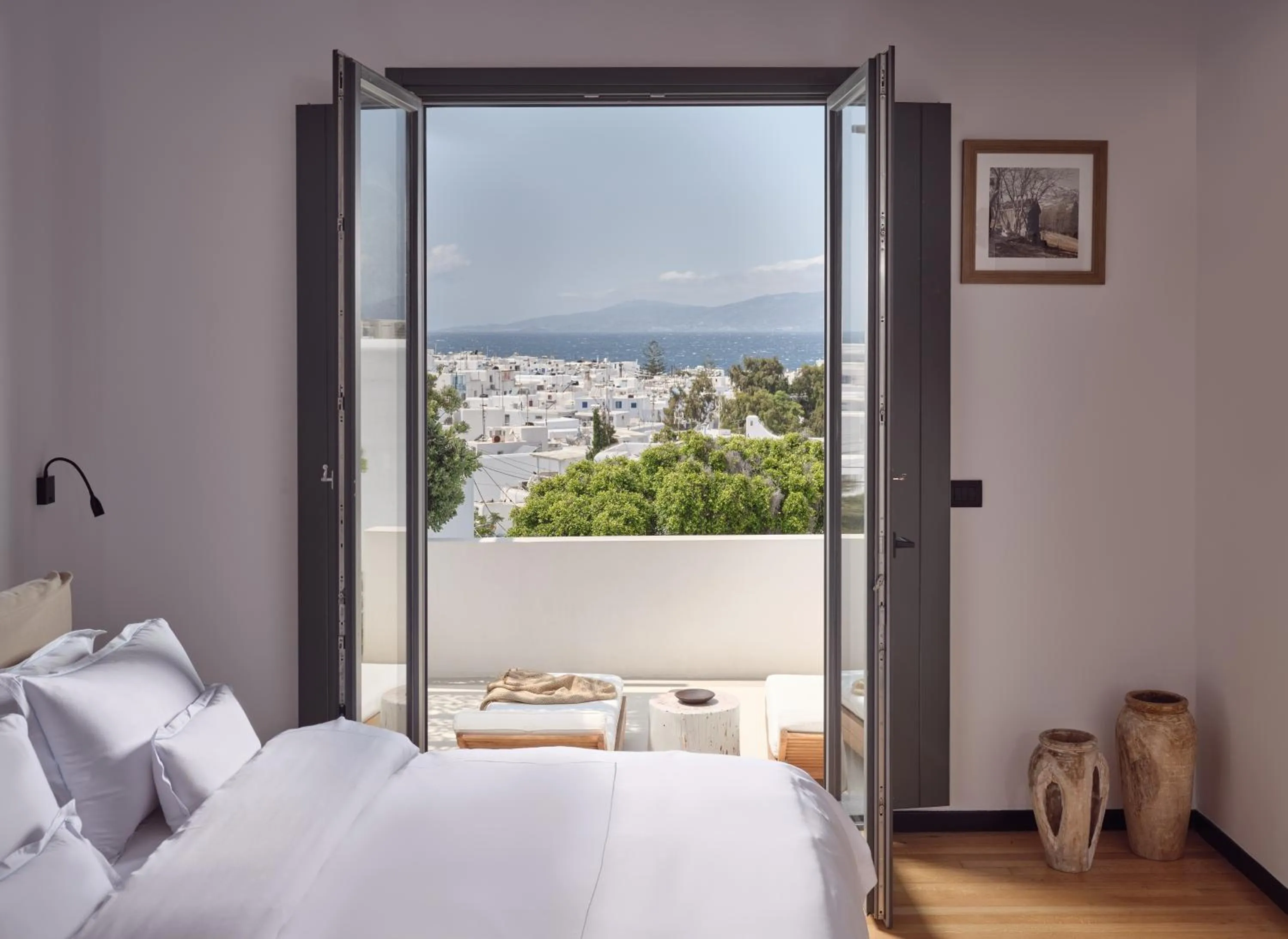Bed in Belvedere Mykonos - Main Hotel - The Leading Hotels of the World