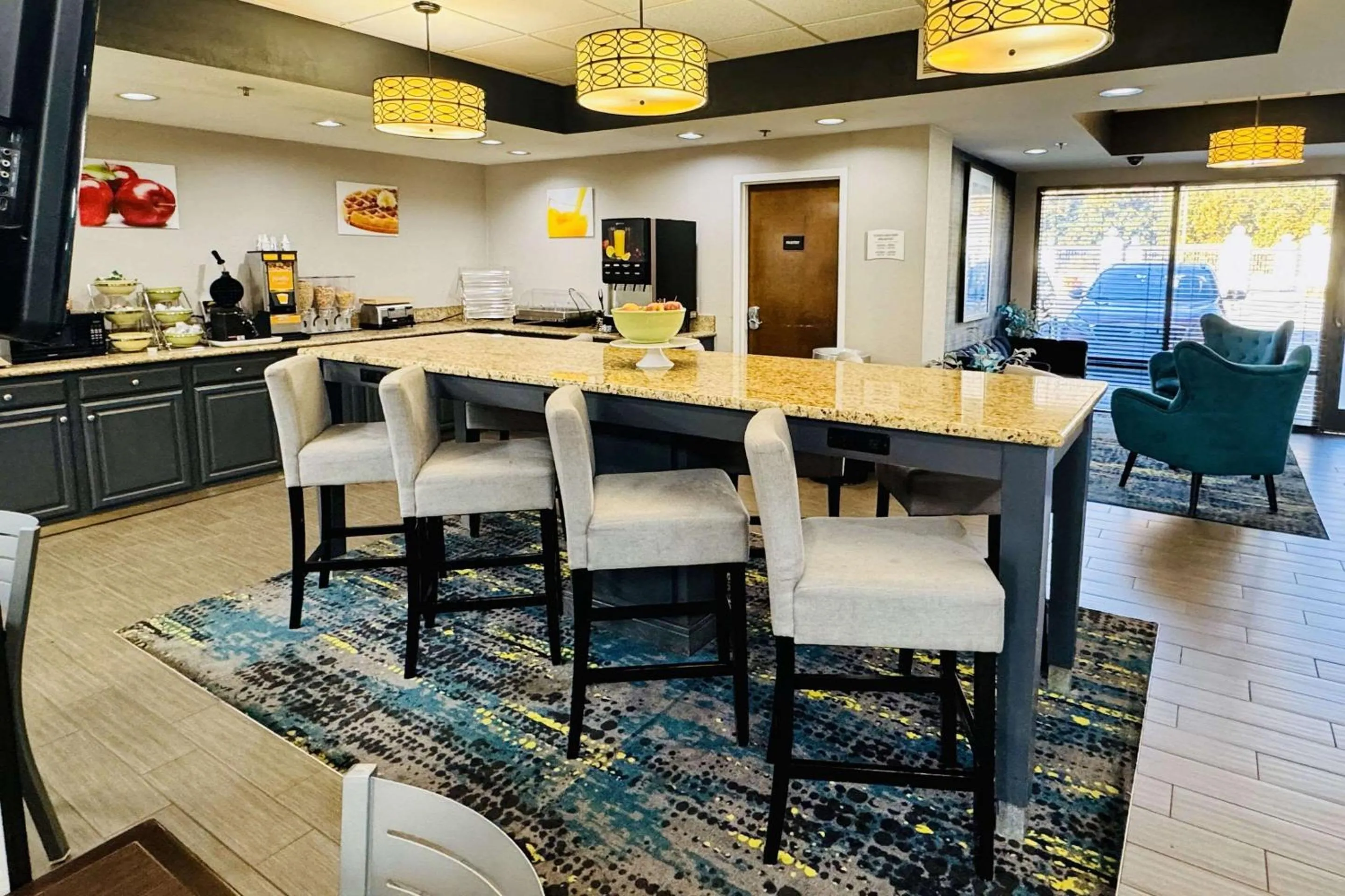 Breakfast in Quality Inn Danville - University Area