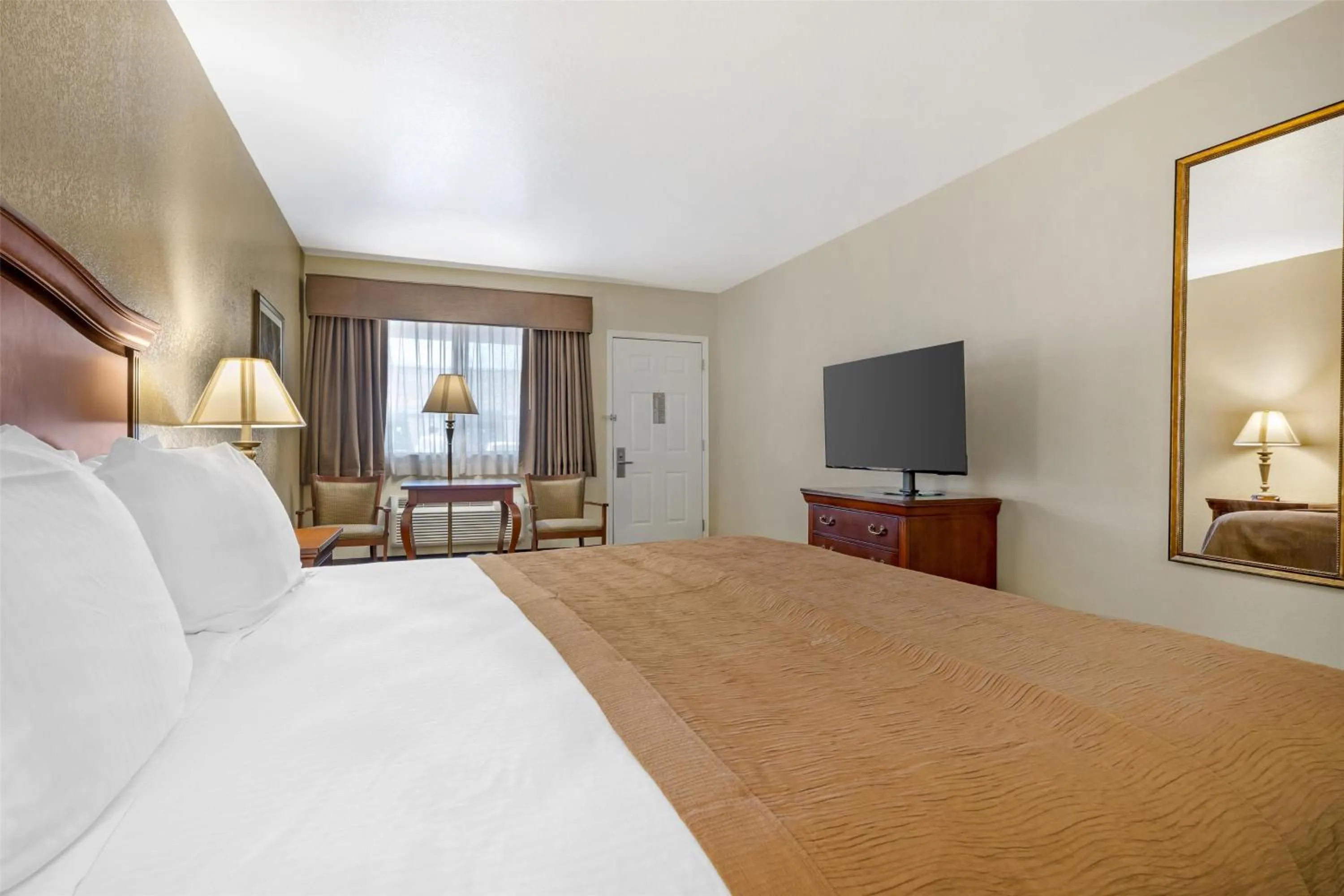 Bedroom, Bed in Best Western Inn of Chandler