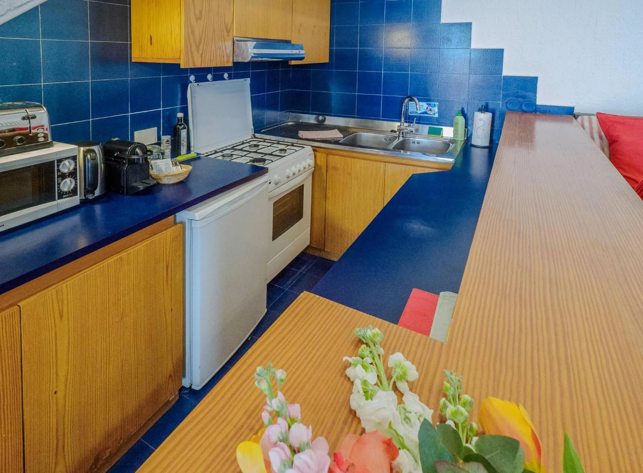Kitchen or kitchenette in Il Baluardo Sea View Apartment on the Cliff