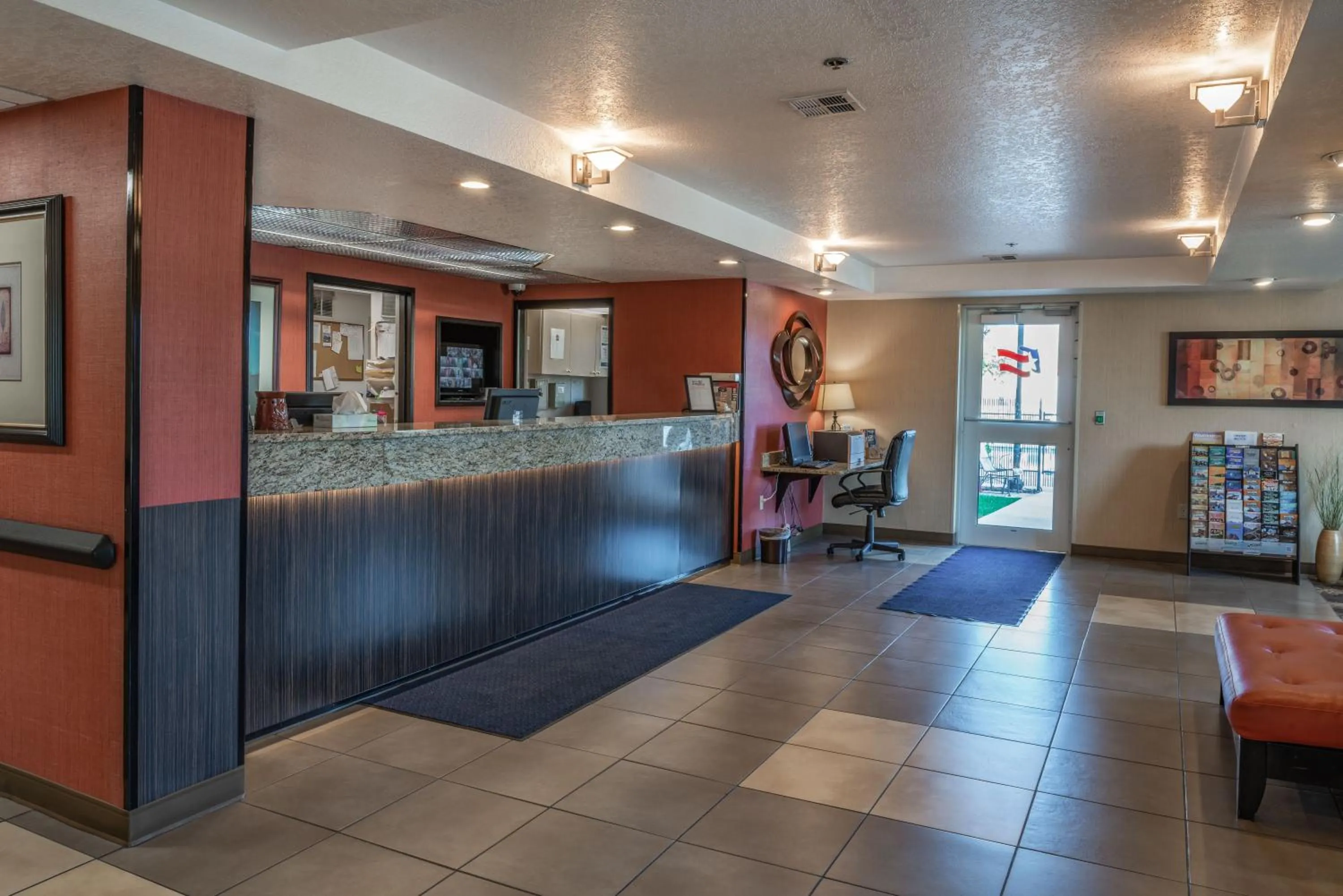 Staff in Inn America - Boise