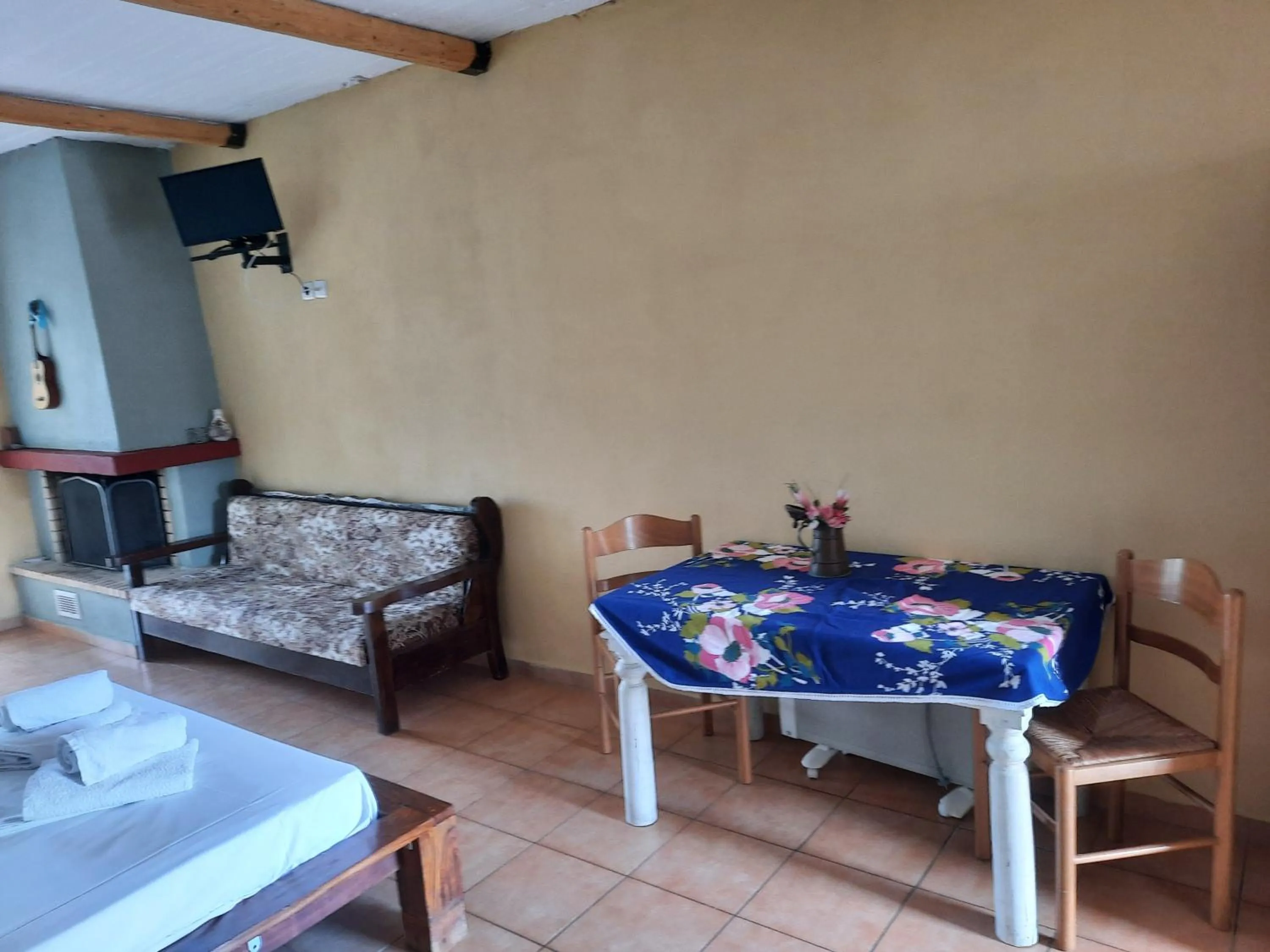 Bed in O Xenonas Ton Mylon