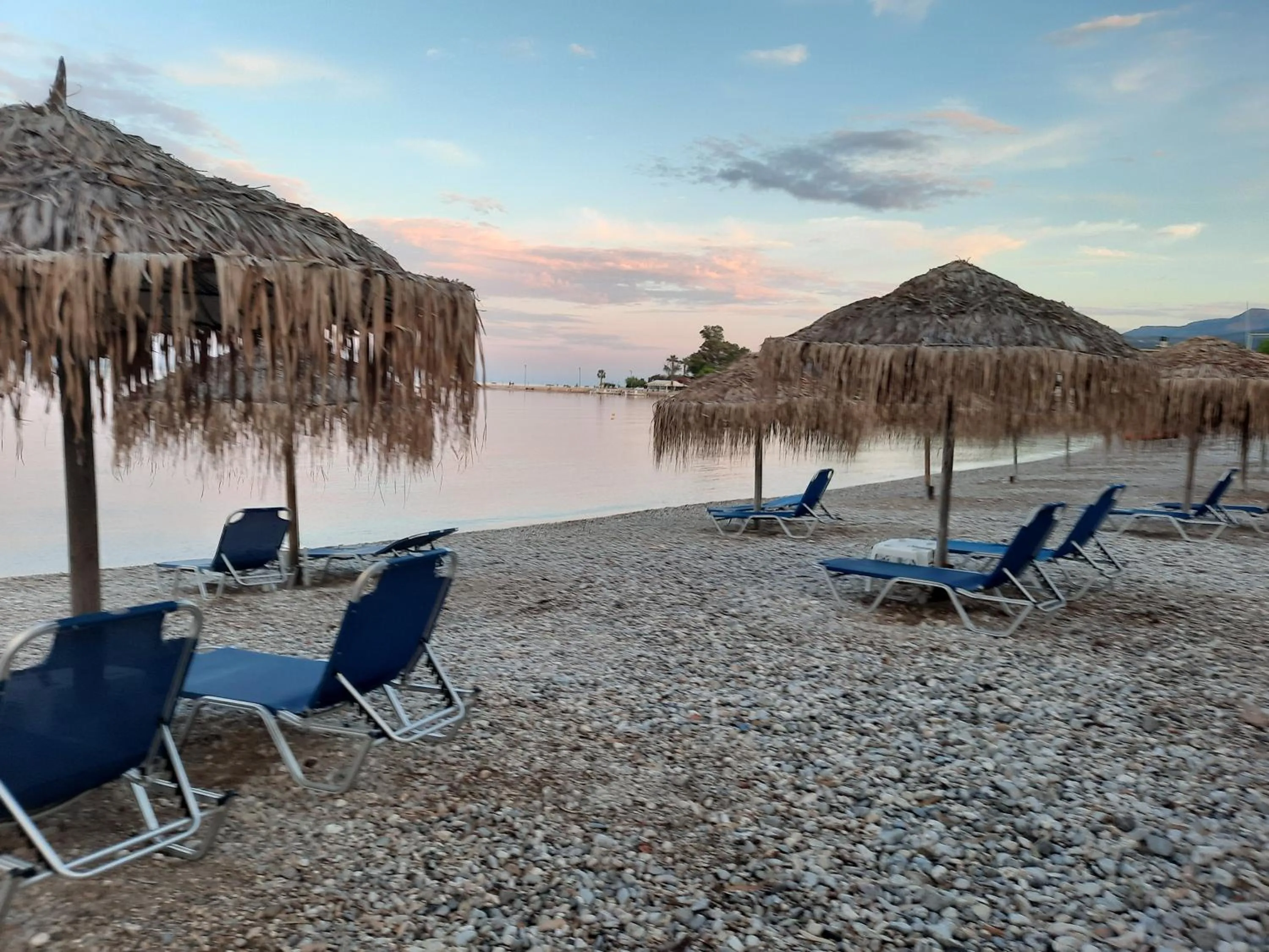 Beach in O Xenonas Ton Mylon