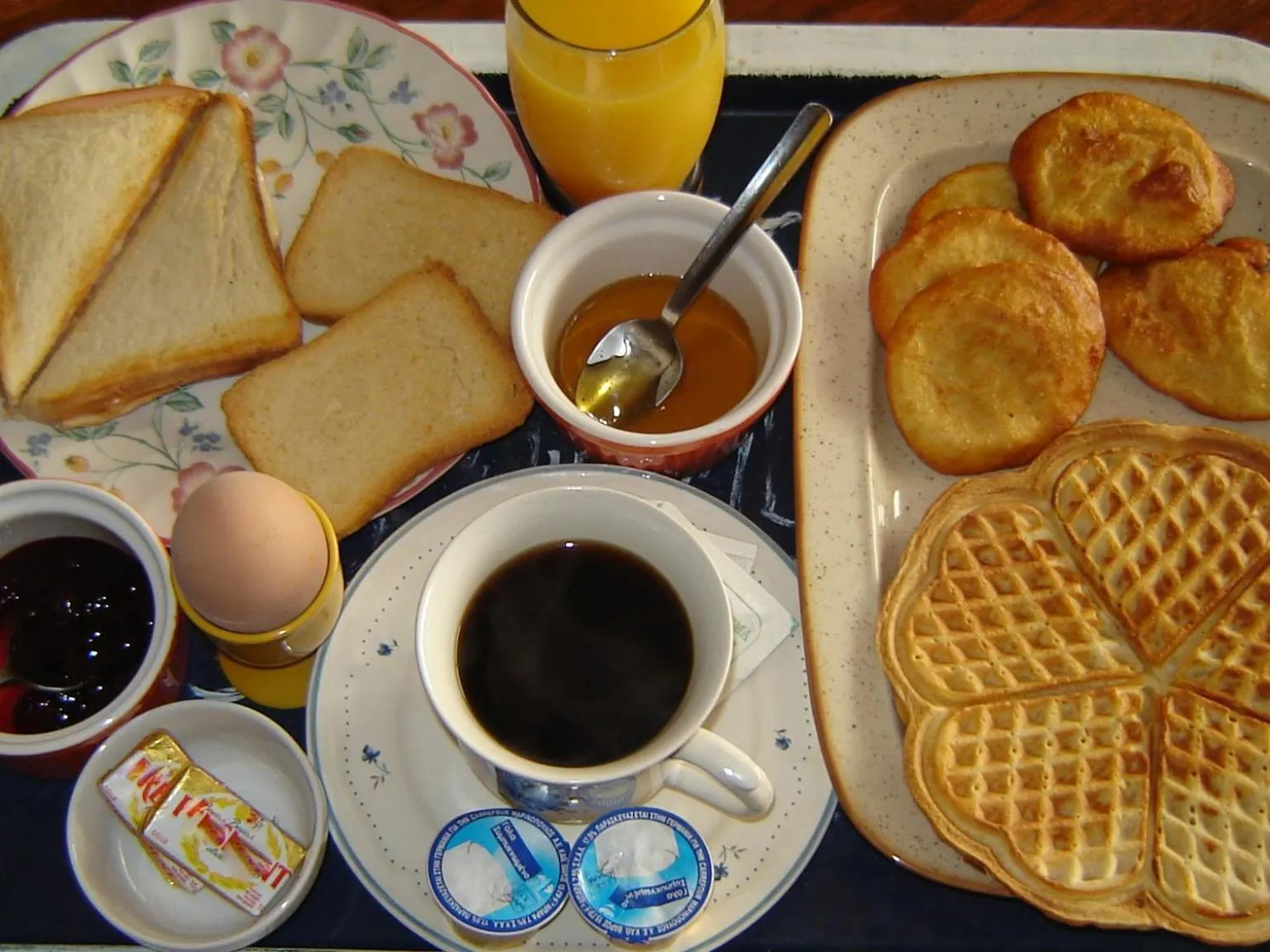 Other in O Xenonas Ton Mylon