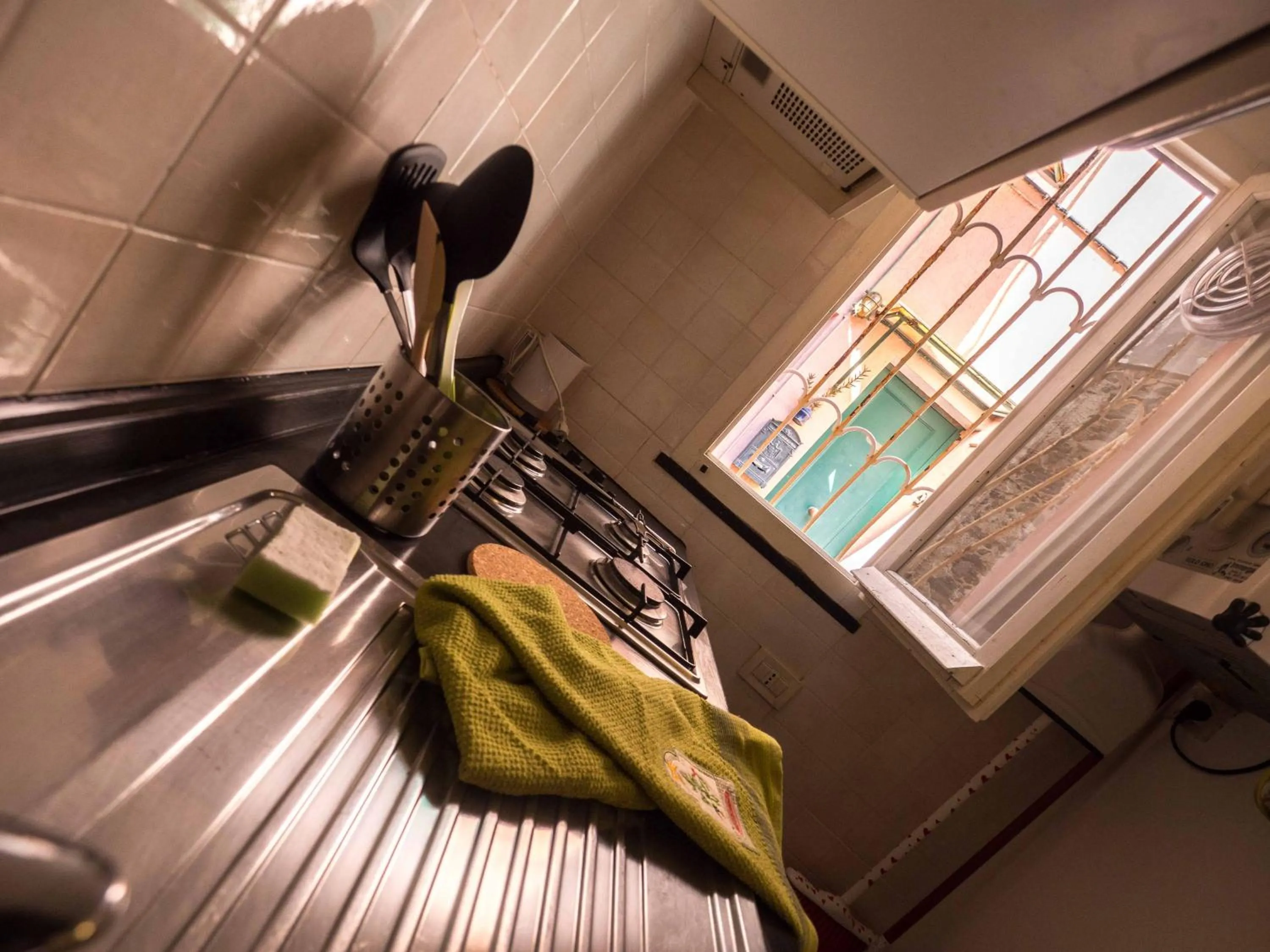 Kitchen or kitchenette in Ventegà Sea View Apartment with Balcony