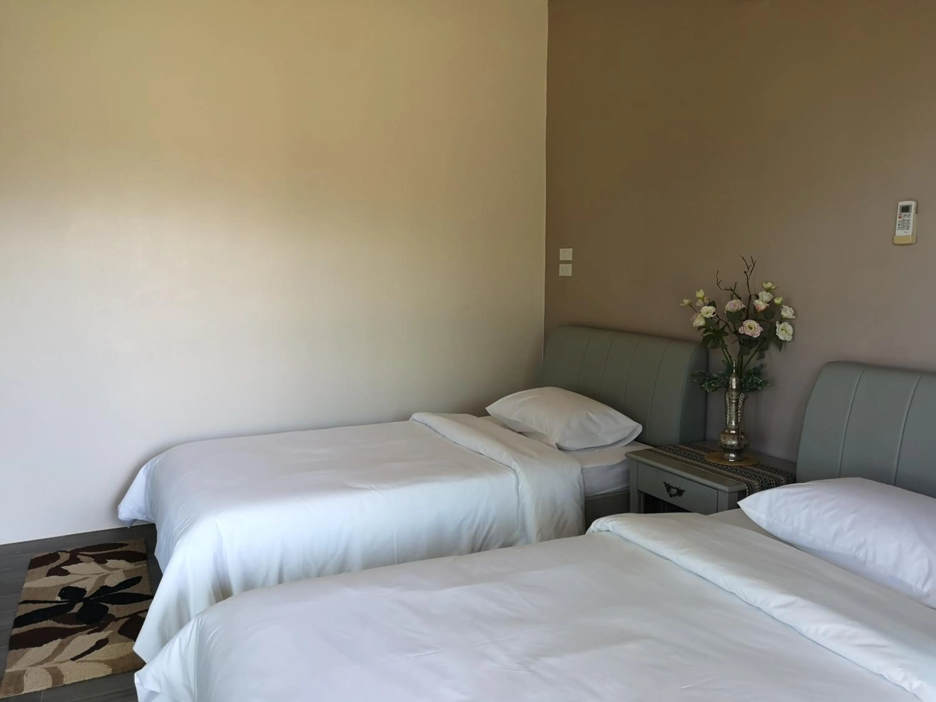 Bed in Sleep Soundly By The Sea