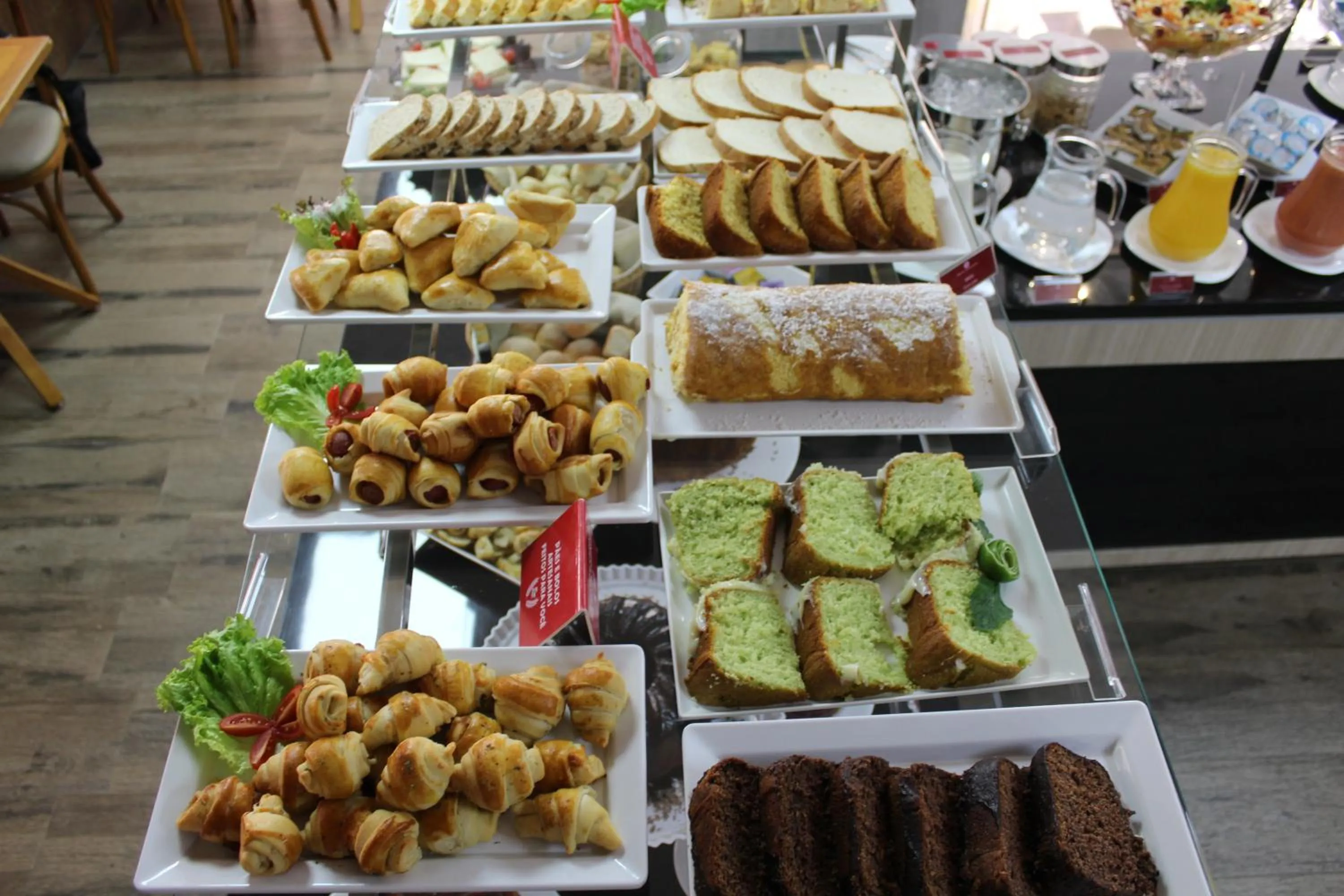 Food and drinks in Bristol Viçosa Hotel