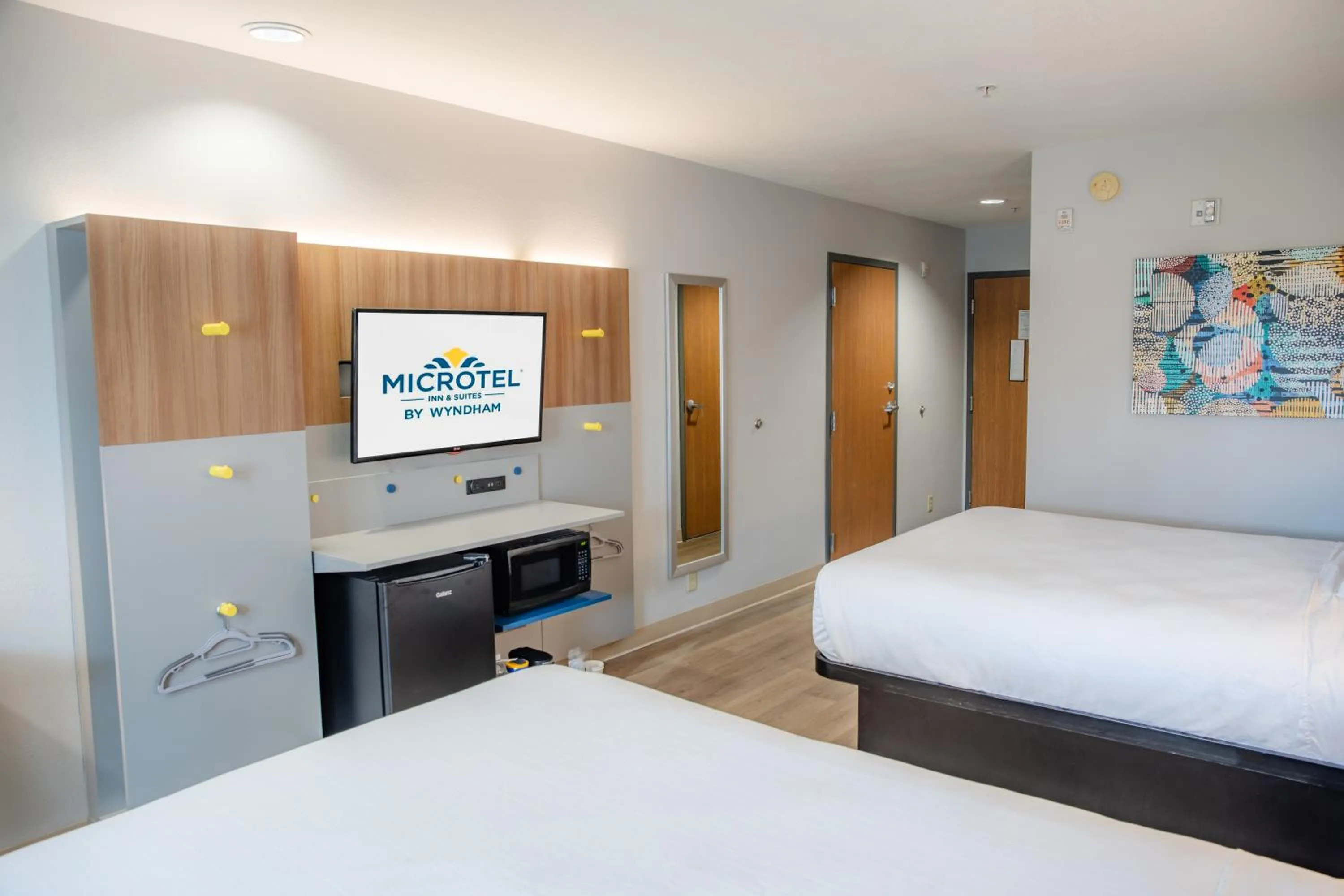 TV and multimedia, Bed in Microtel Inn & Suites by Wyndham Kingsland Naval Base I-95