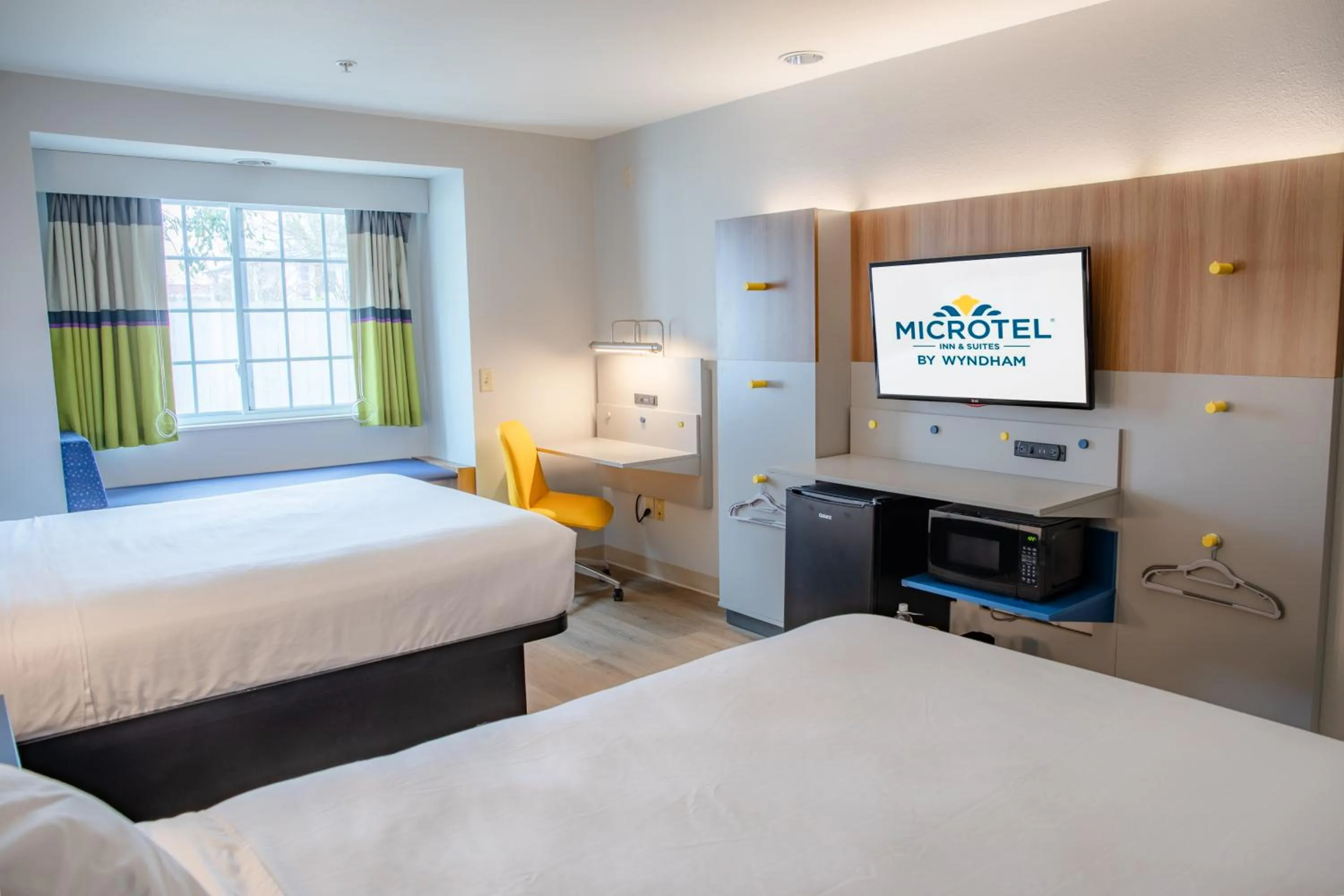 Bedroom, Bed in Microtel Inn & Suites by Wyndham Kingsland Naval Base I-95