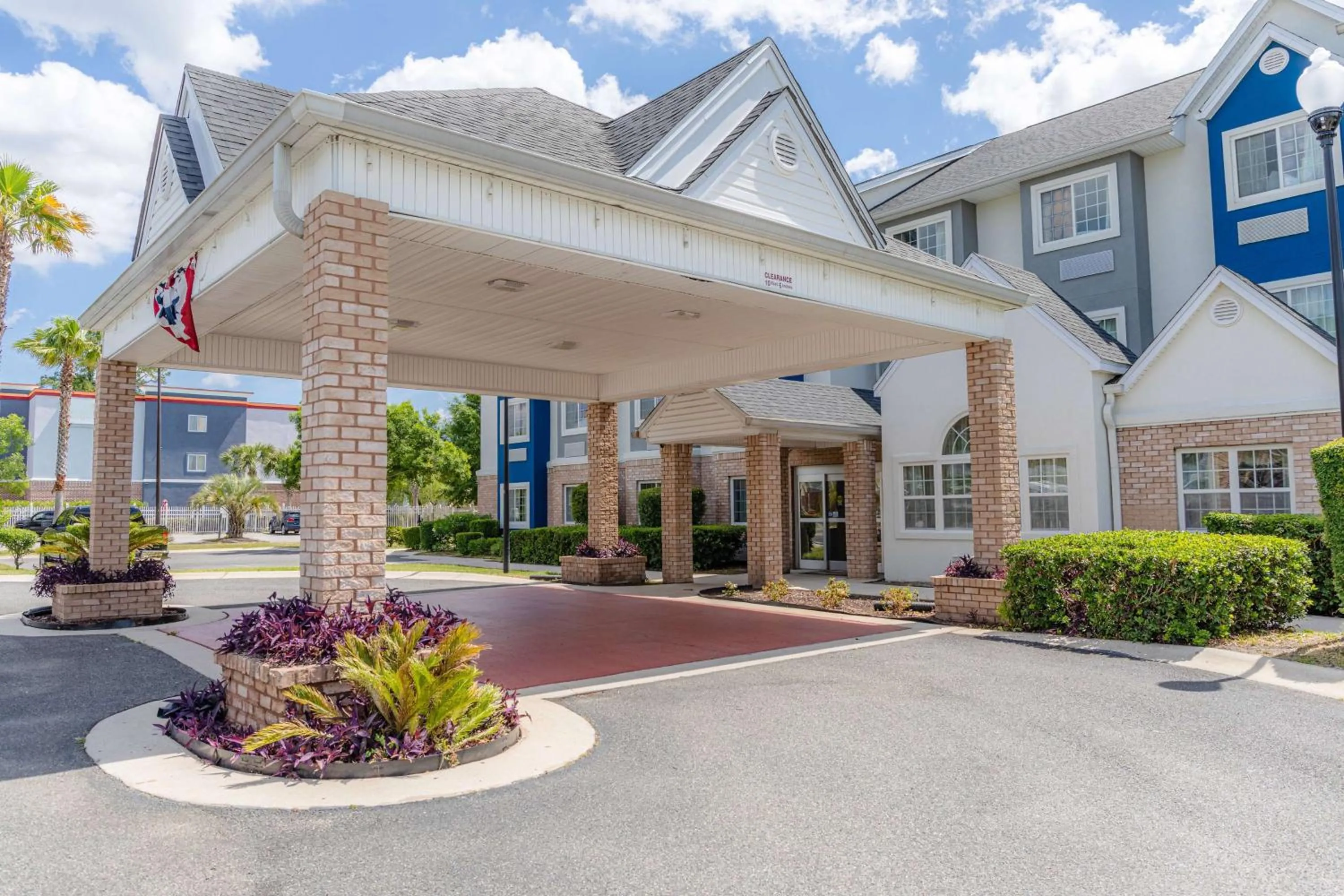 Property building in Microtel Inn & Suites by Wyndham Kingsland Naval Base I-95