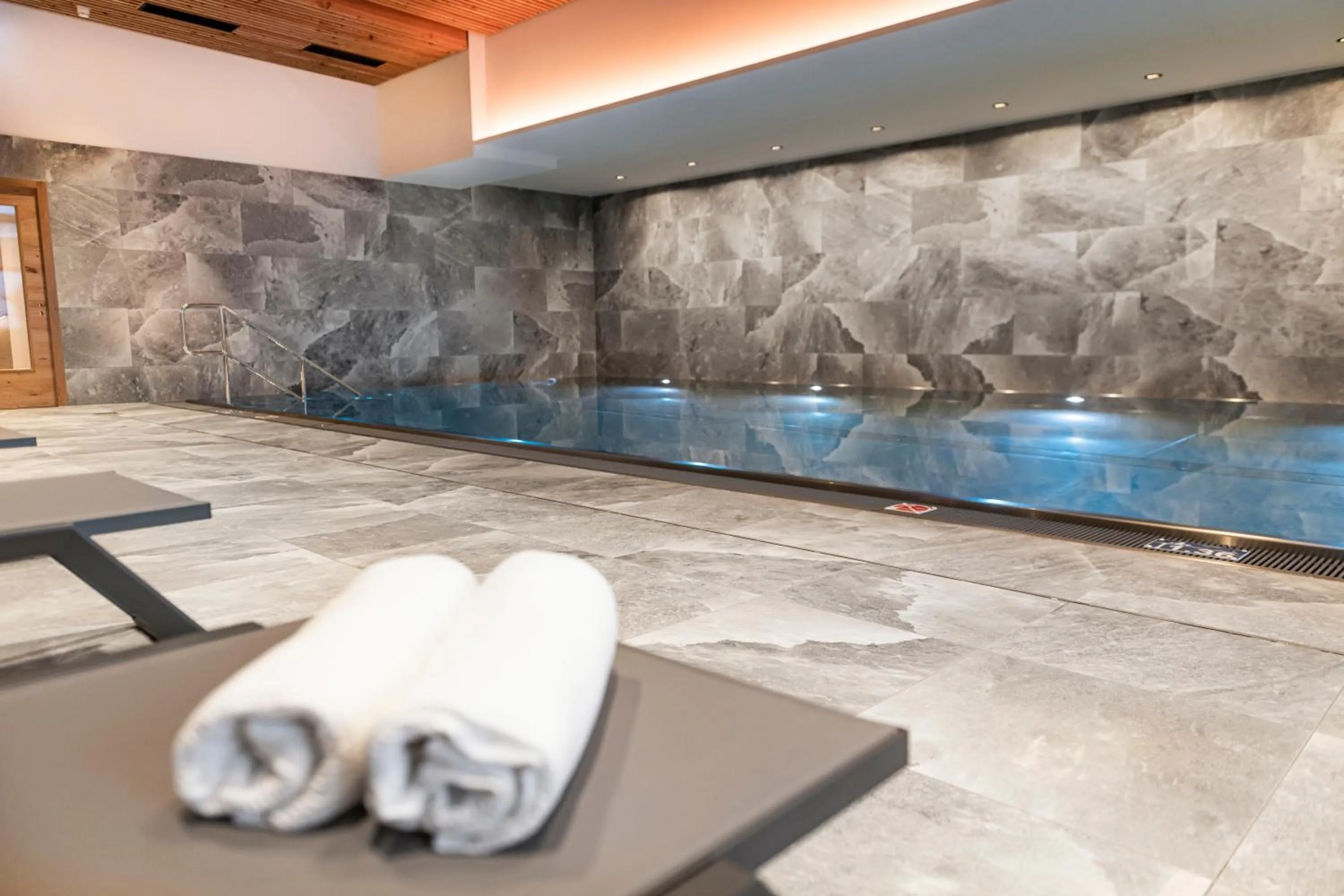 Swimming pool in Landhotel Tirolerhof - Wildschönau - PREMIUM Card im Sommer