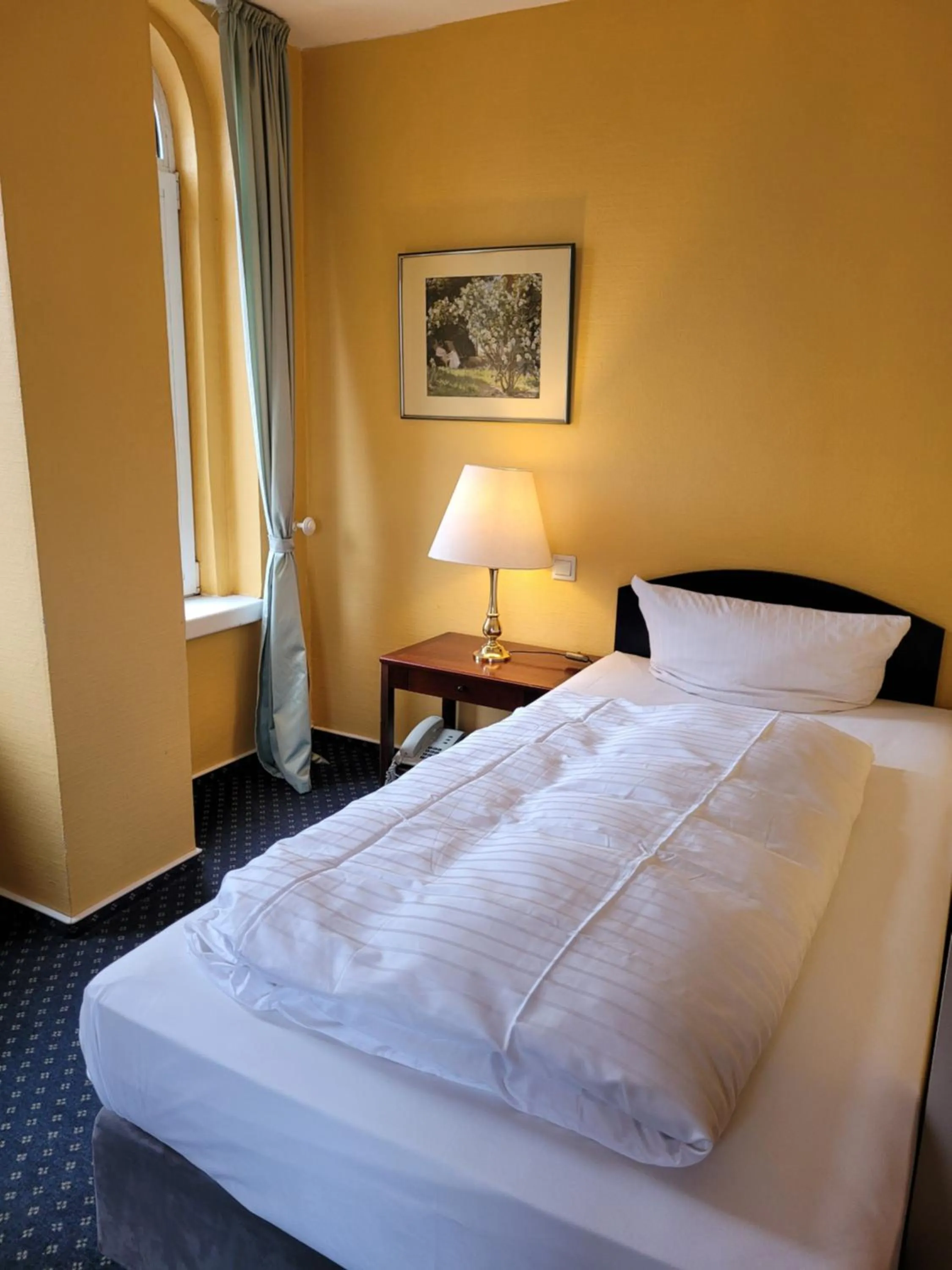 Photo of the whole room, Bed in NP Hotel Schweriner Hof