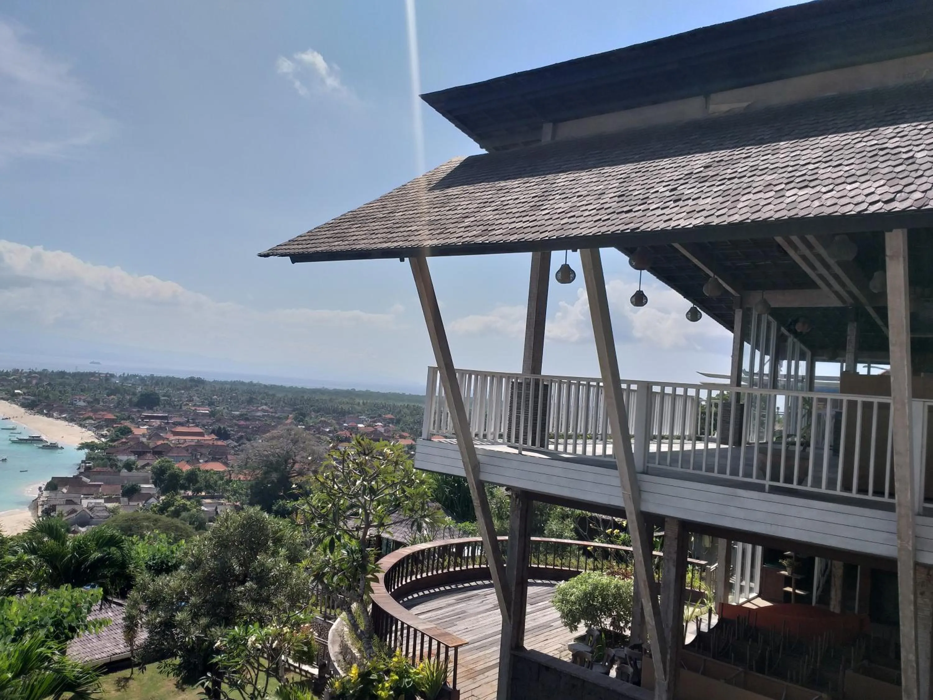 Restaurant/places to eat in Jenggala Hill