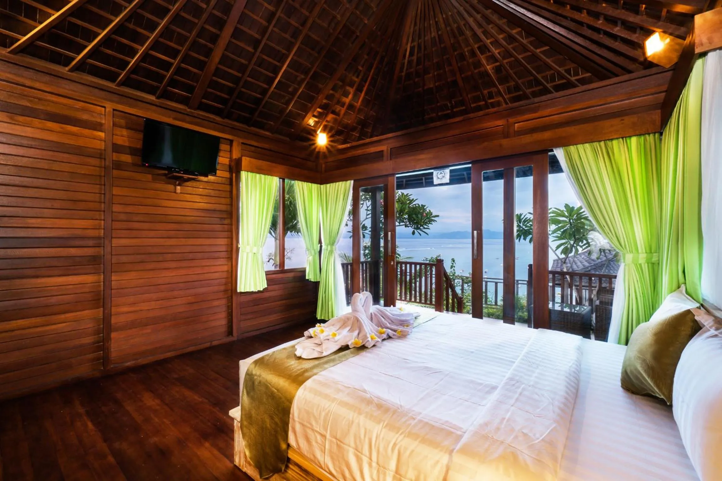 Bed in Jenggala Hill