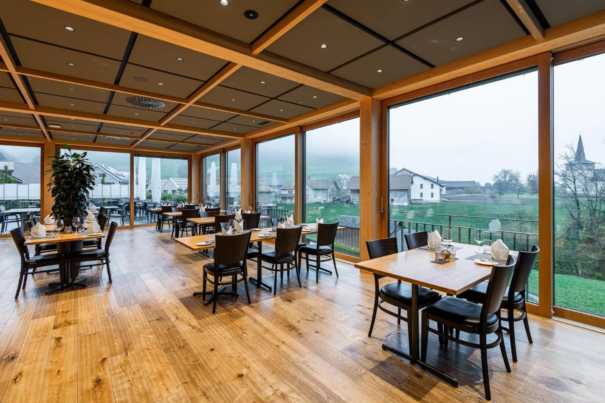 Restaurant/places to eat in Hotel Rössli Tufertschwil