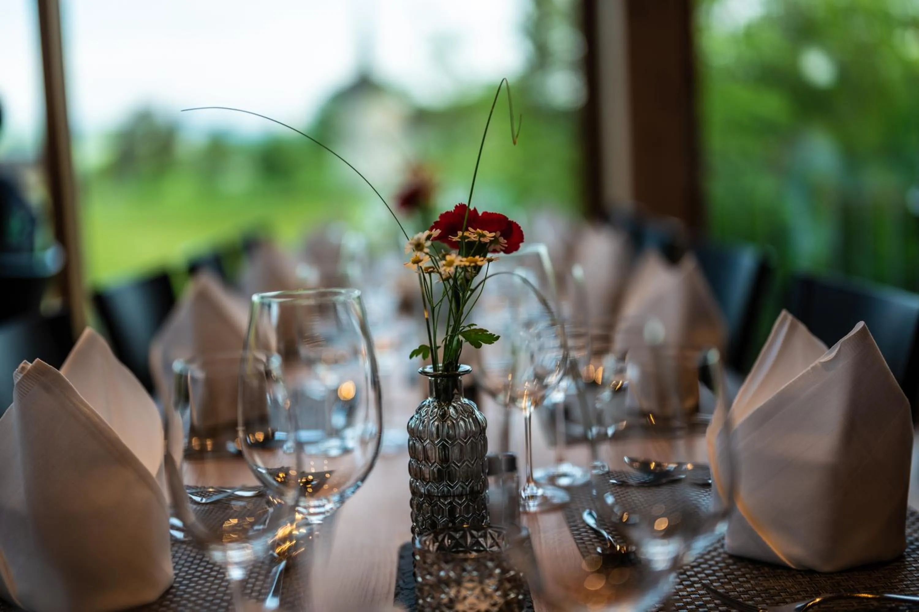 Restaurant/places to eat in Hotel Rössli Tufertschwil