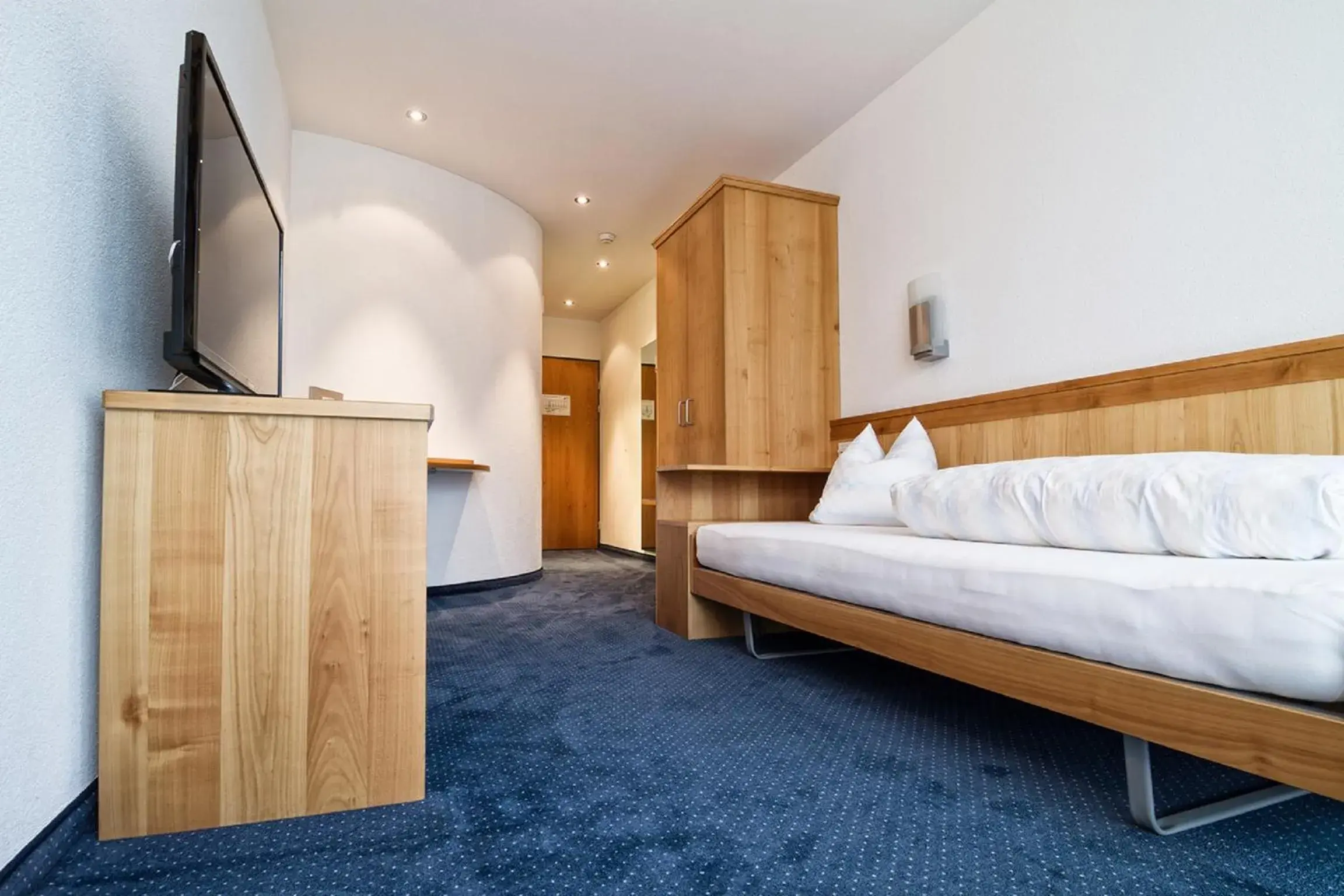 Single Room in Hotel Rössli Tufertschwil Single Room in Hotel Rössli Tufertschwil