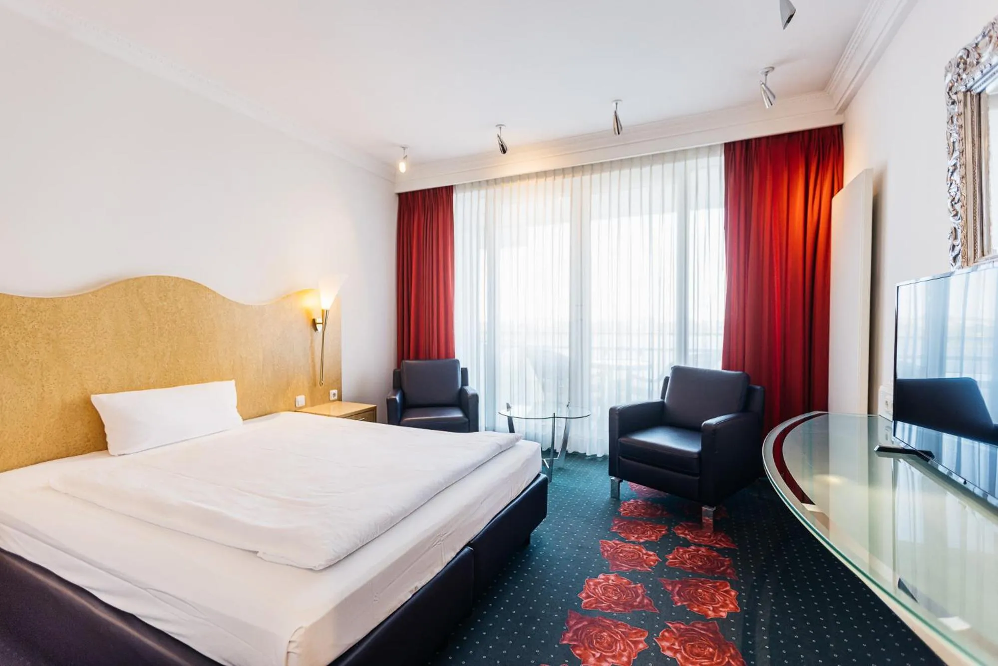 Photo of the whole room, Bed in Vitalia Seehotel