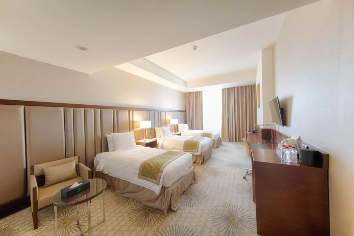 Photo of the whole room, Bed in Makkah Al Aziziah