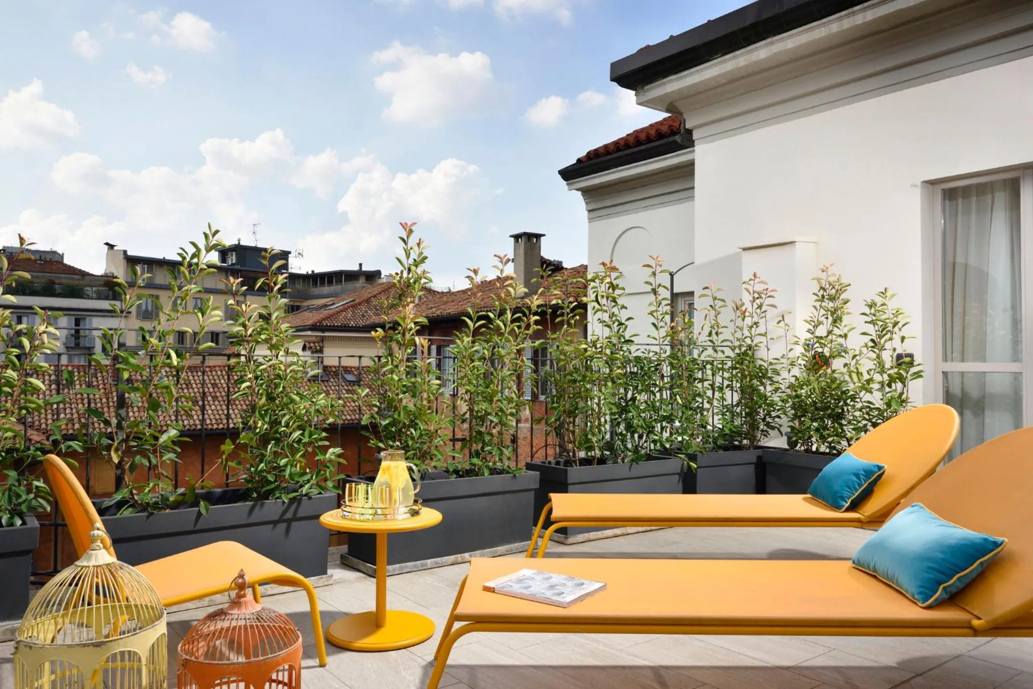 Photo of the whole room in Hotel Indigo Milan - Corso Monforte by IHG