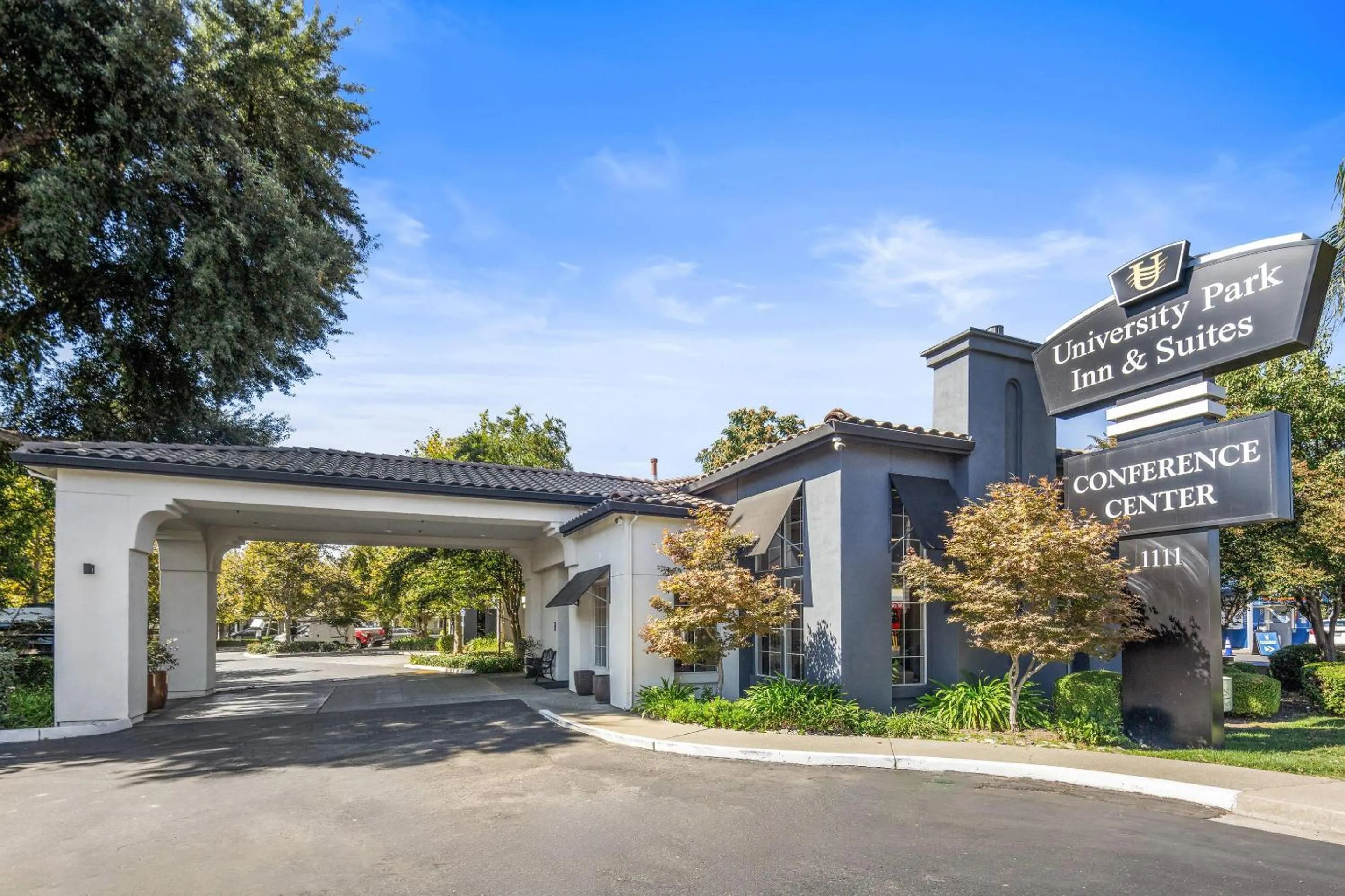 Property building in University Park Inn & Suites, an Ascend Collection Hotel