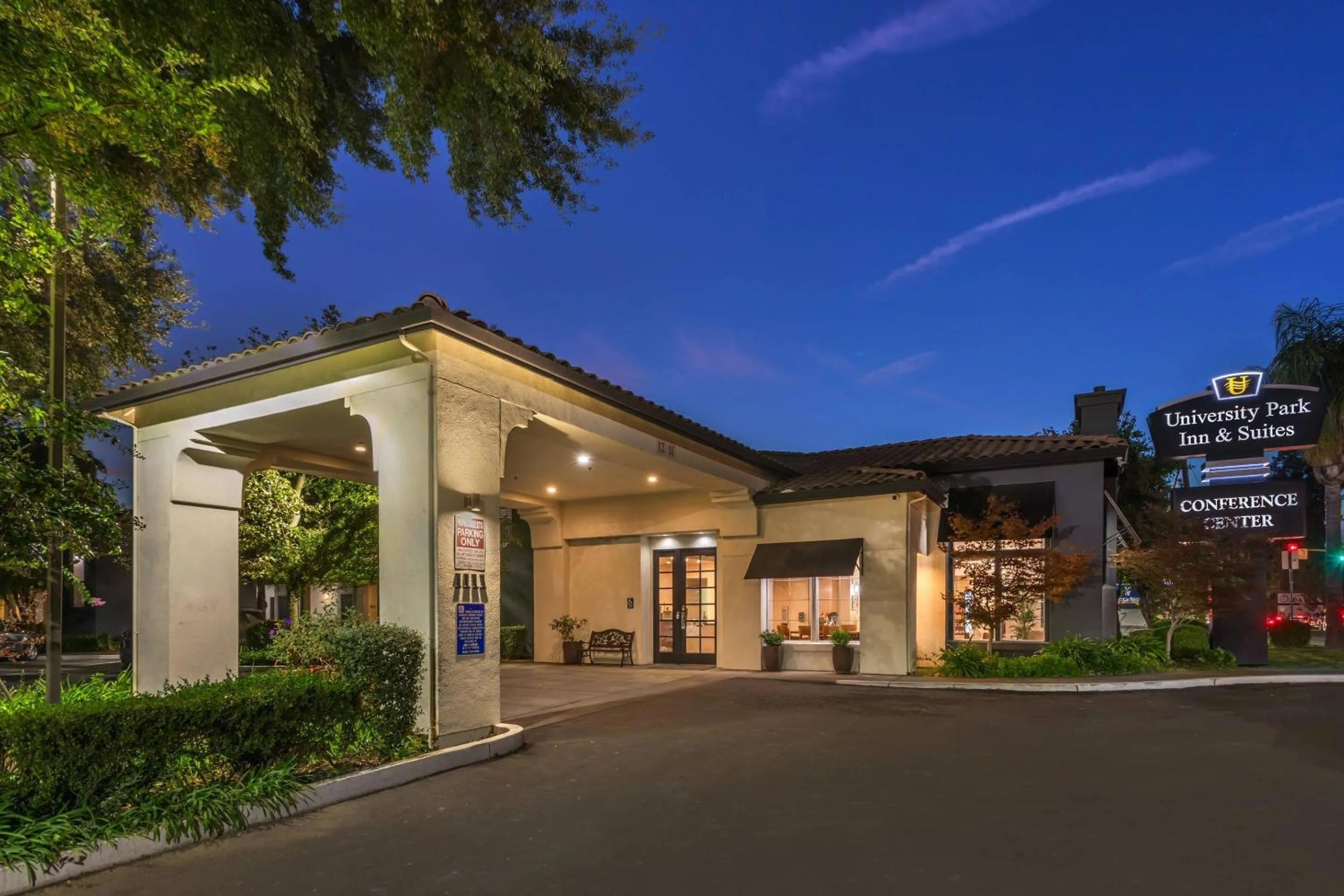 Property building in University Park Inn & Suites, an Ascend Collection Hotel