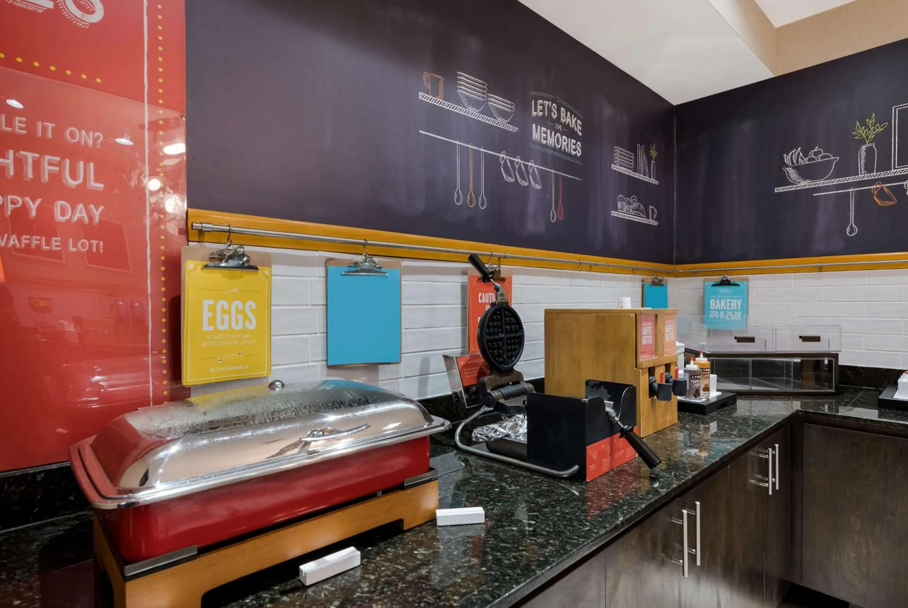 Breakfast in Hampton Inn Marshall