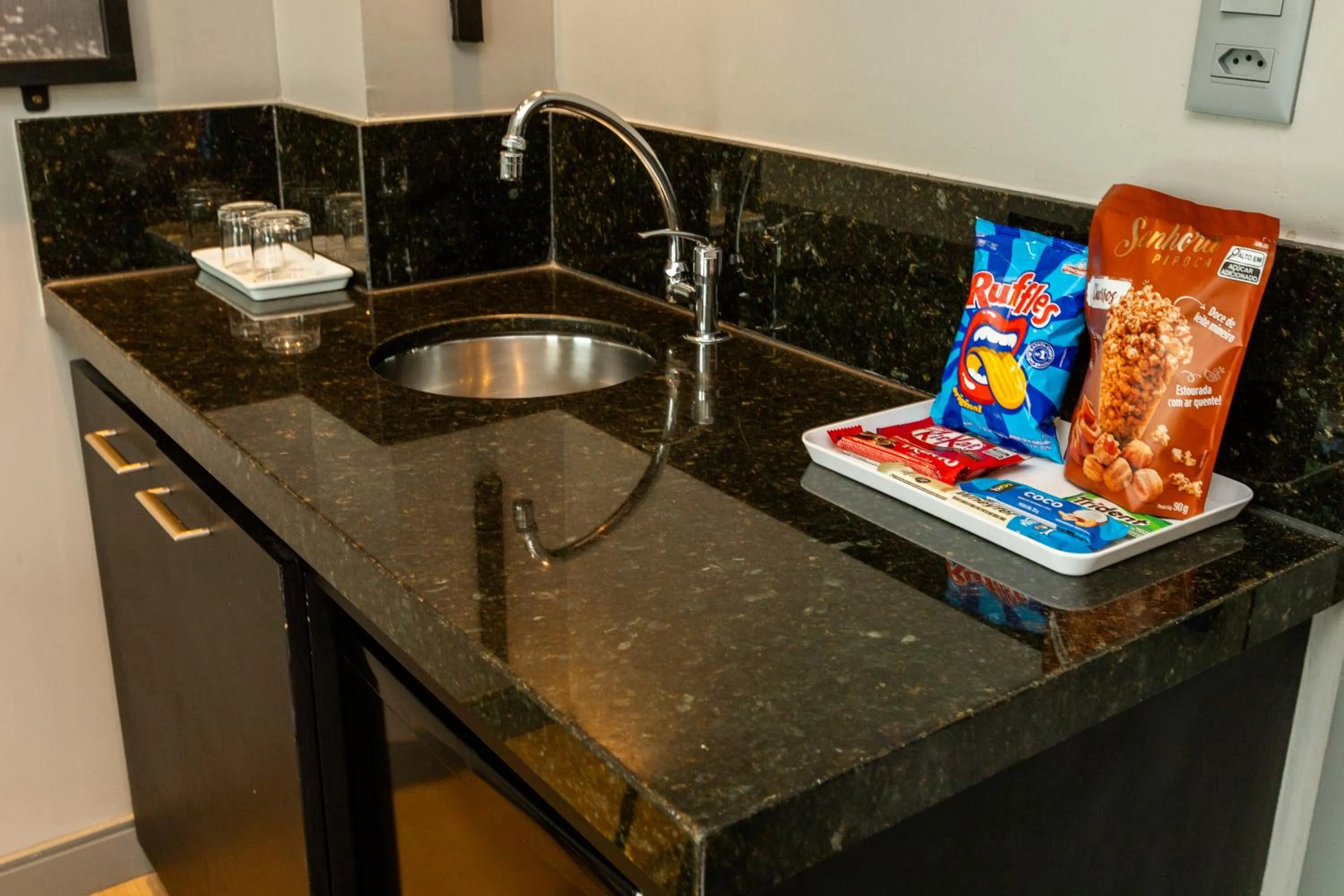 Bedroom in Royal Golden Hotel - Savassi
