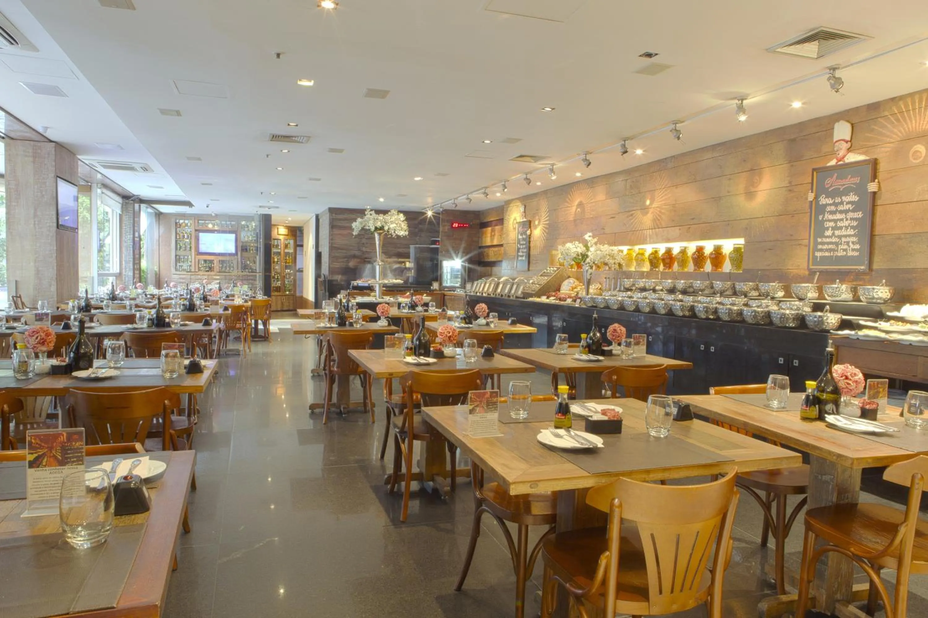 Restaurant/places to eat in Royal Collection Savassi