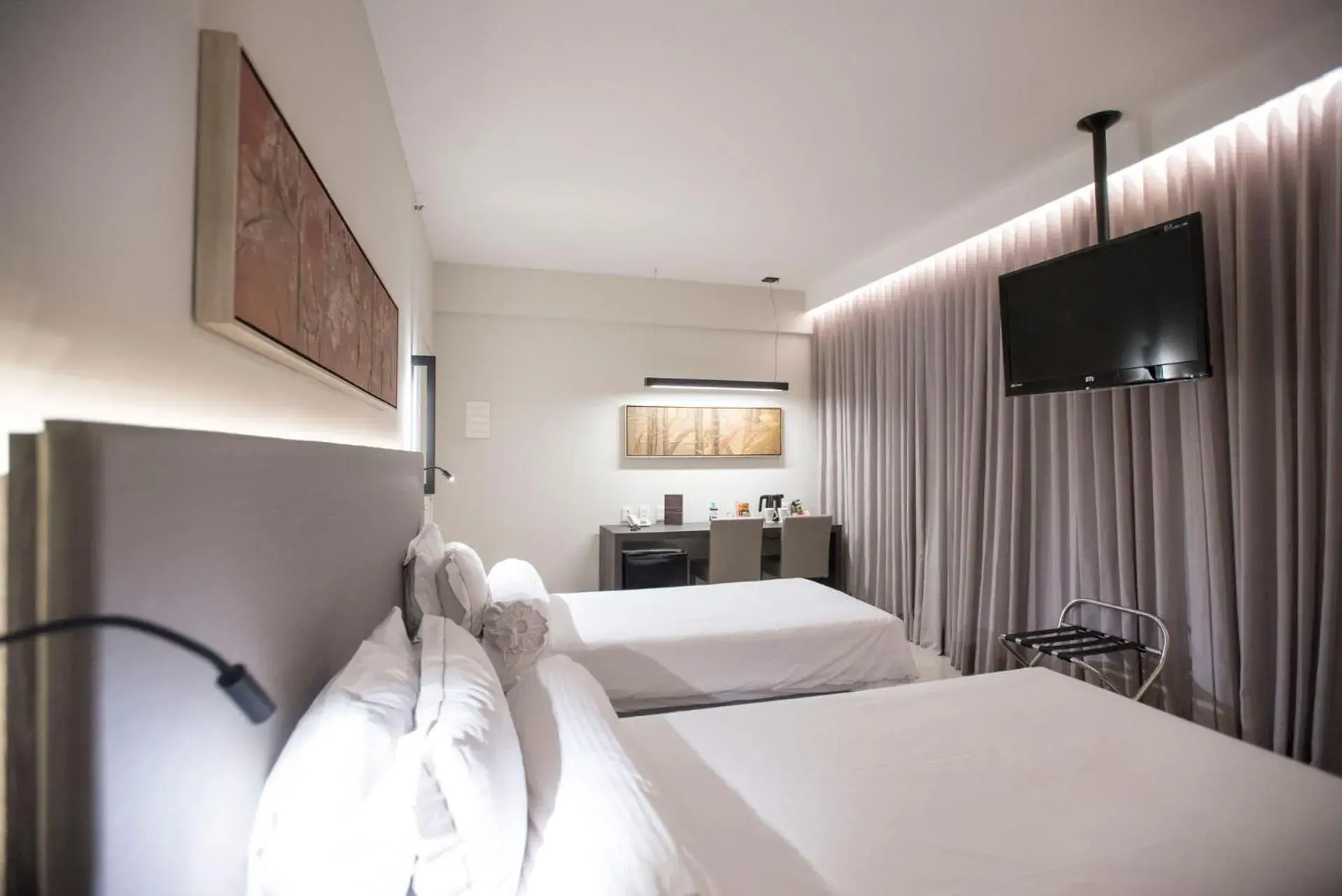 Super Luxo Cama Solteiro in Royal Collection Savassi Super Luxo Cama Solteiro in Royal Collection Savassi