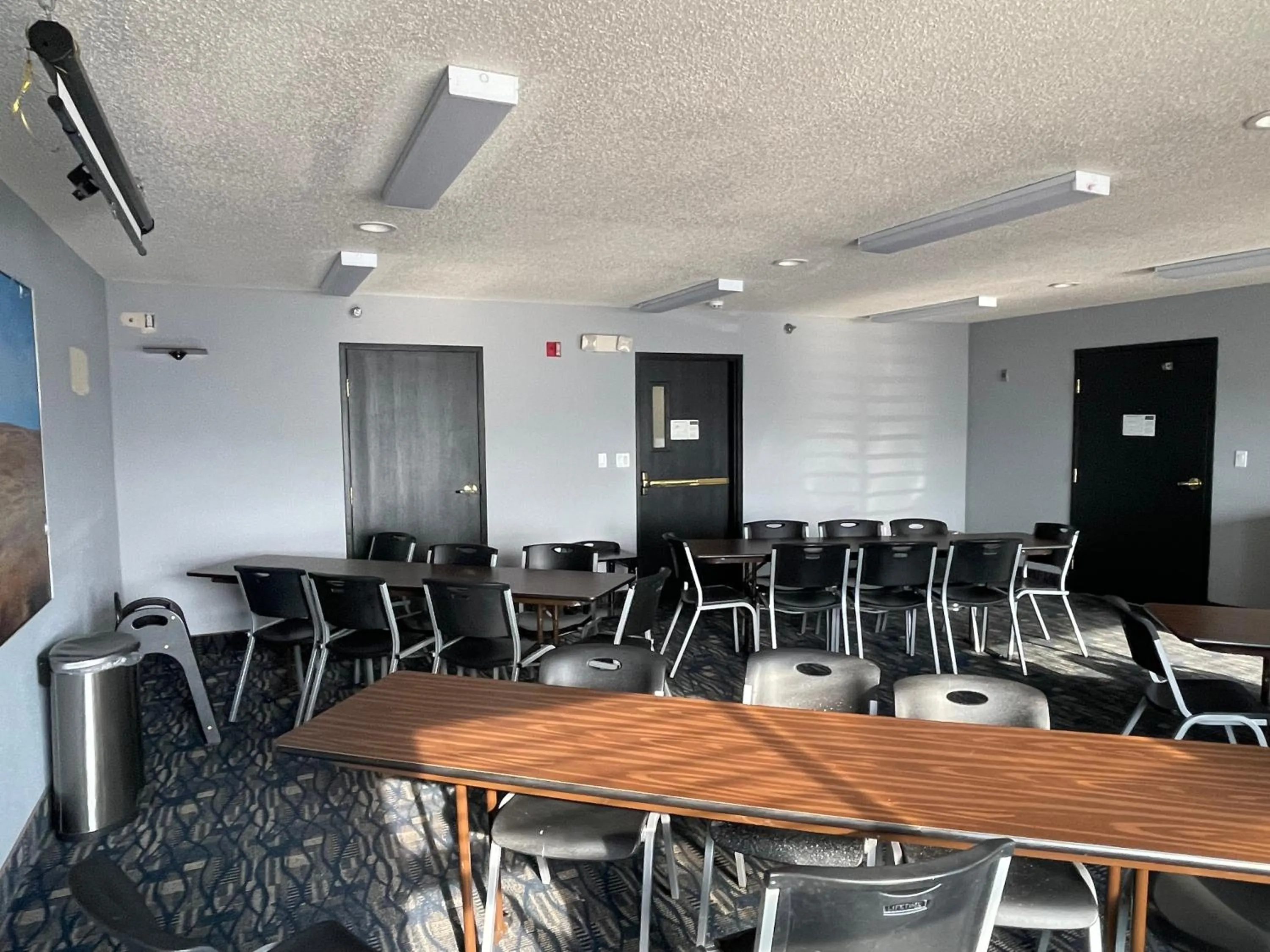 Meeting/conference room in New Victorian Inn & Suites Lincoln