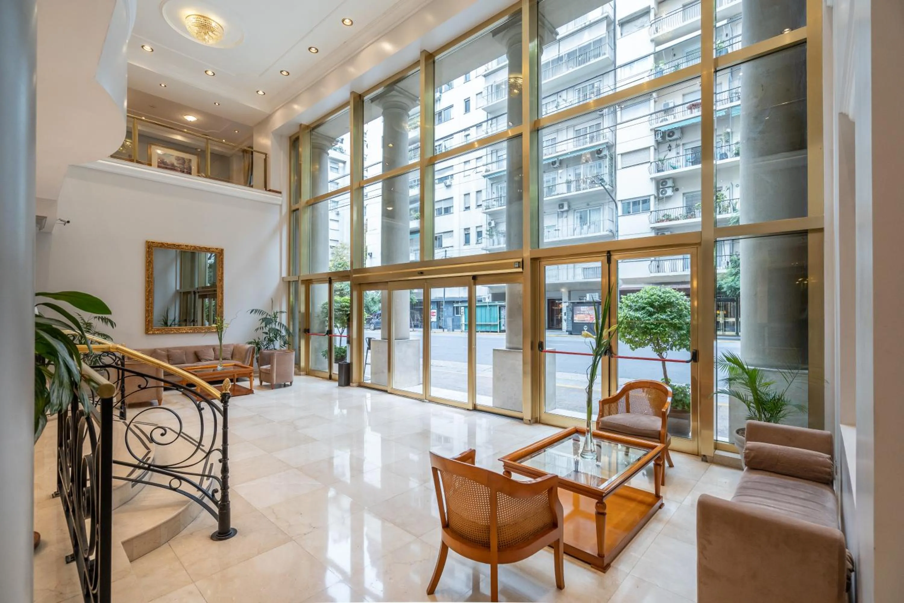 Living room in Hotel Intersur Recoleta