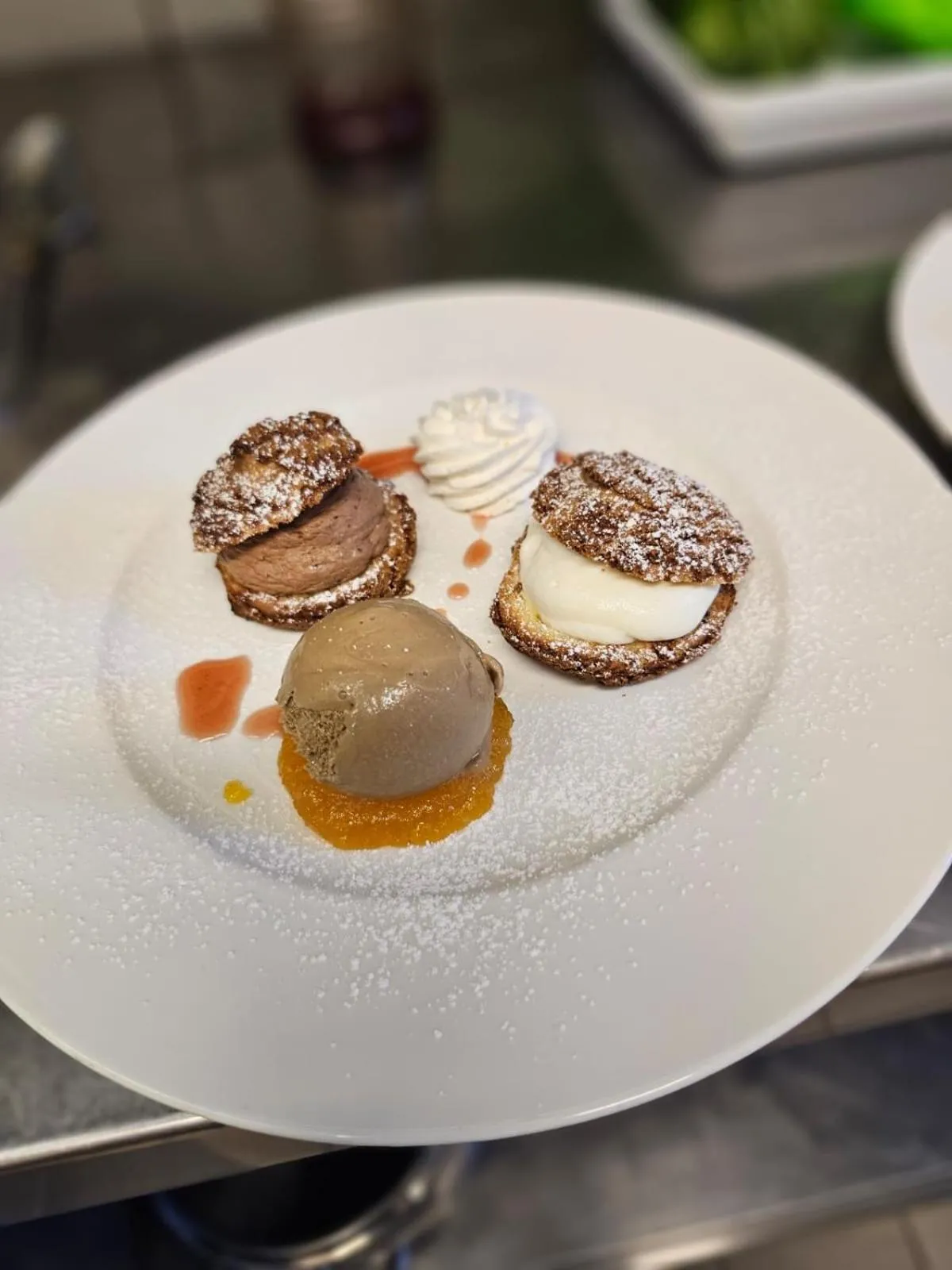 Restaurant/places to eat in Lodge Hôtel de Sommedieue Verdun