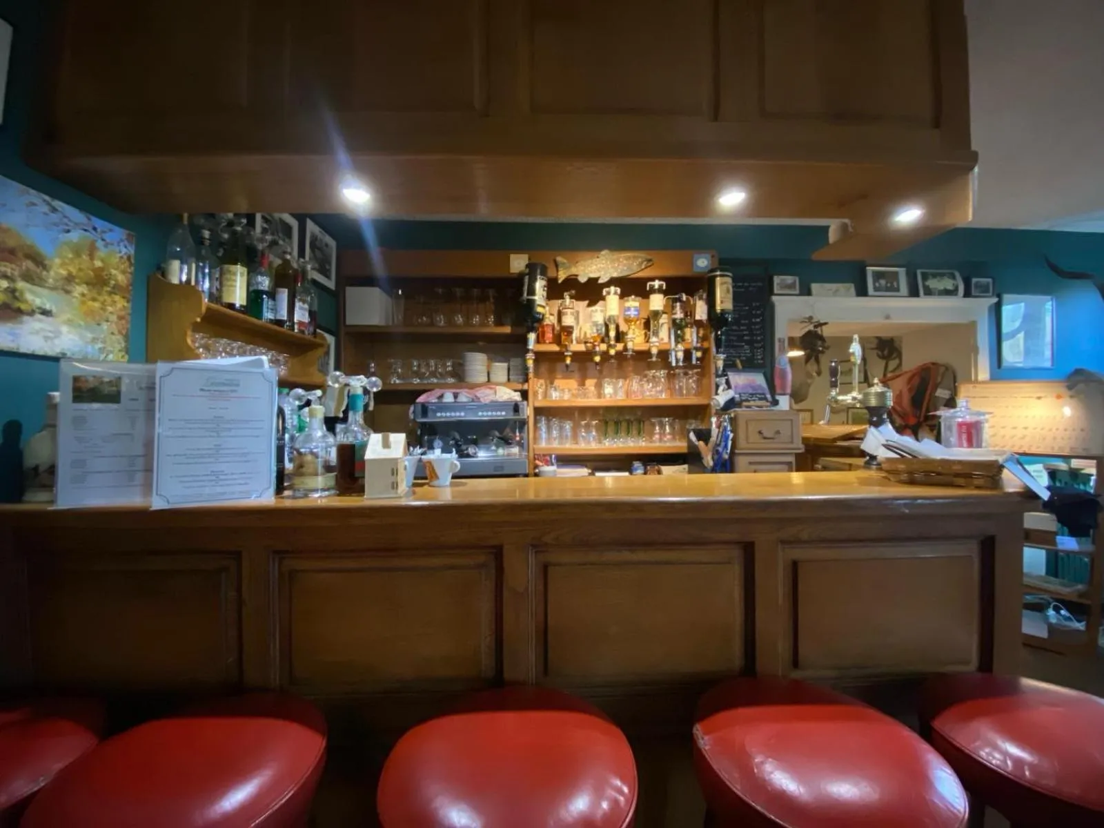 Lounge or bar in Lodge Hôtel de Sommedieue Verdun