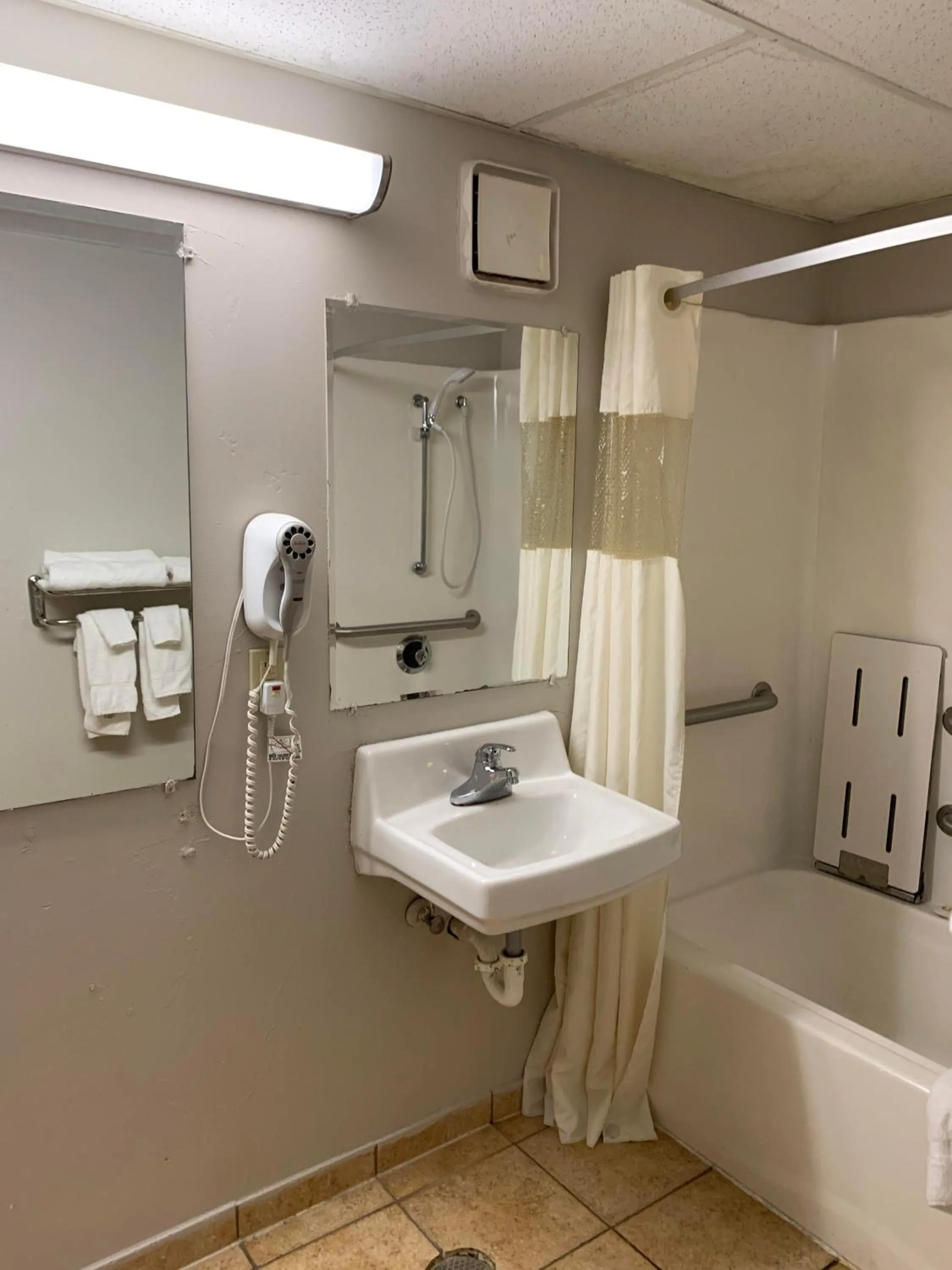 Shower in Days Inn by Wyndham Louisville Airport Fair and Expo Center
