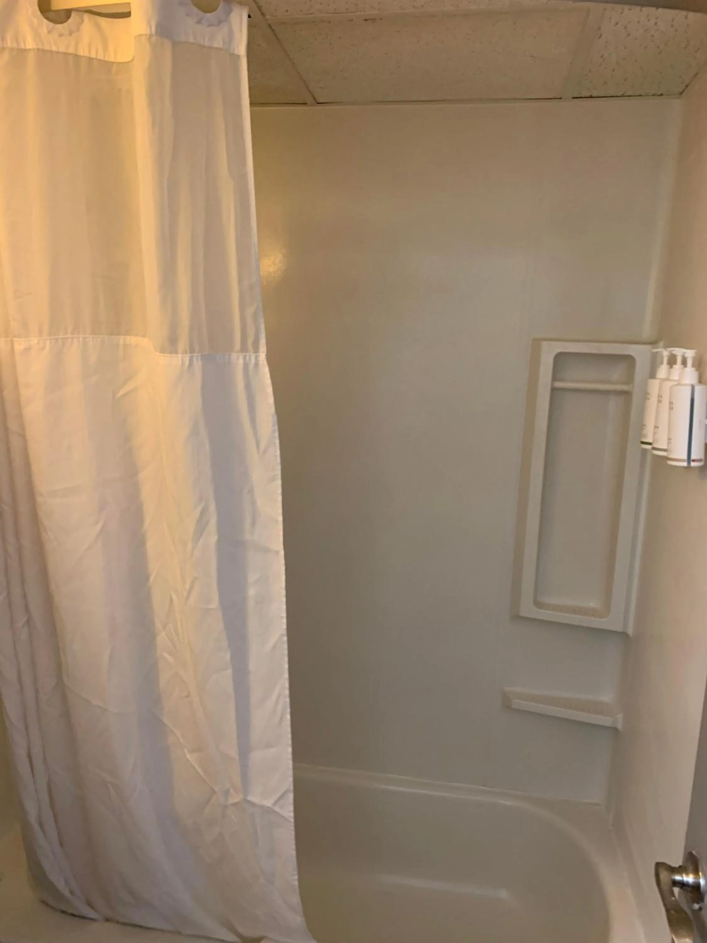 Shower in Days Inn by Wyndham Louisville Airport Fair and Expo Center