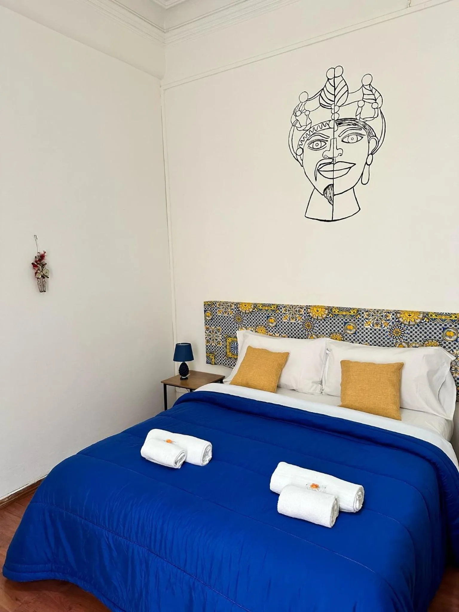 Bedroom, Bed in Via Zara