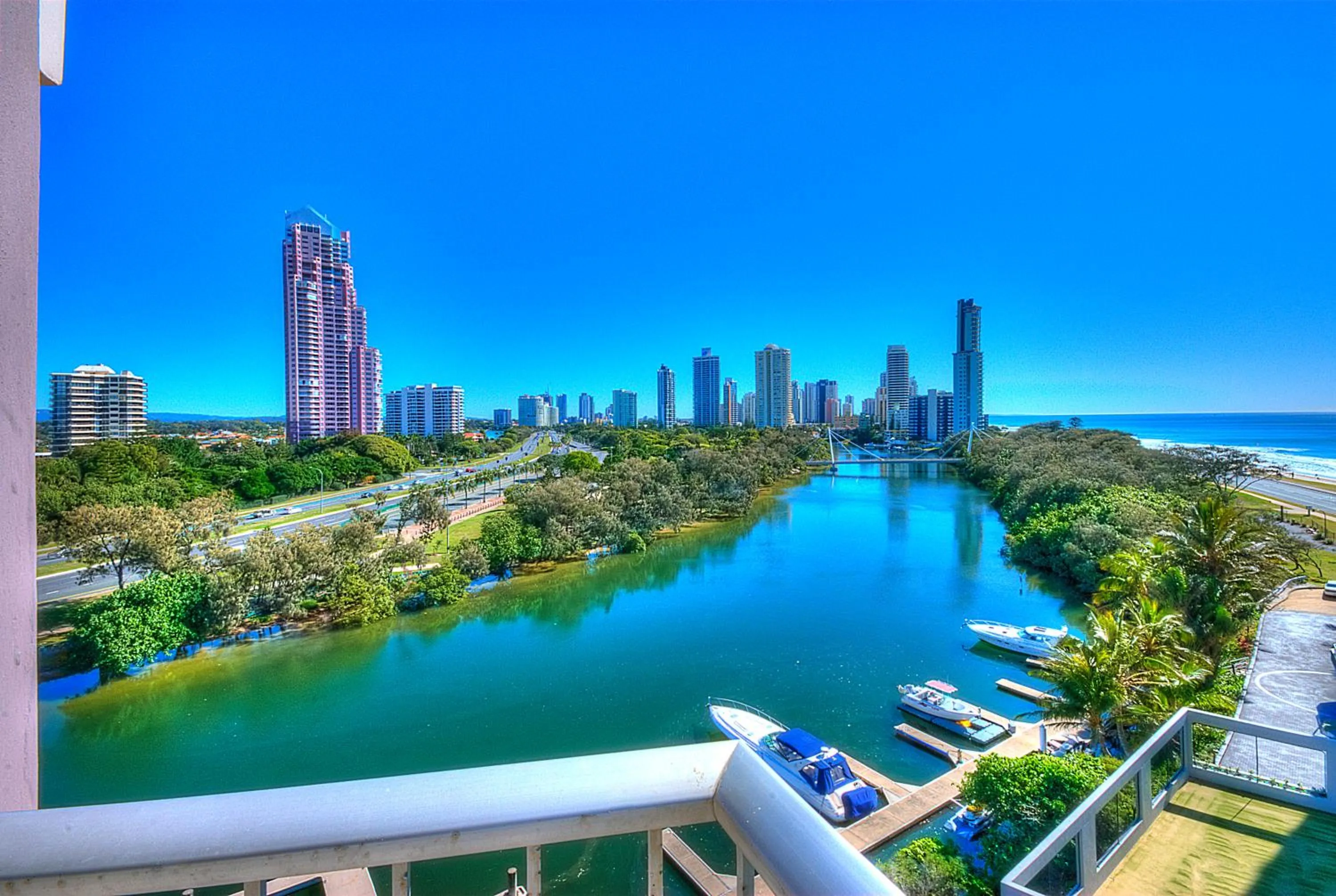 Balcony/Terrace in Narrowneck Court Holiday Apartments
