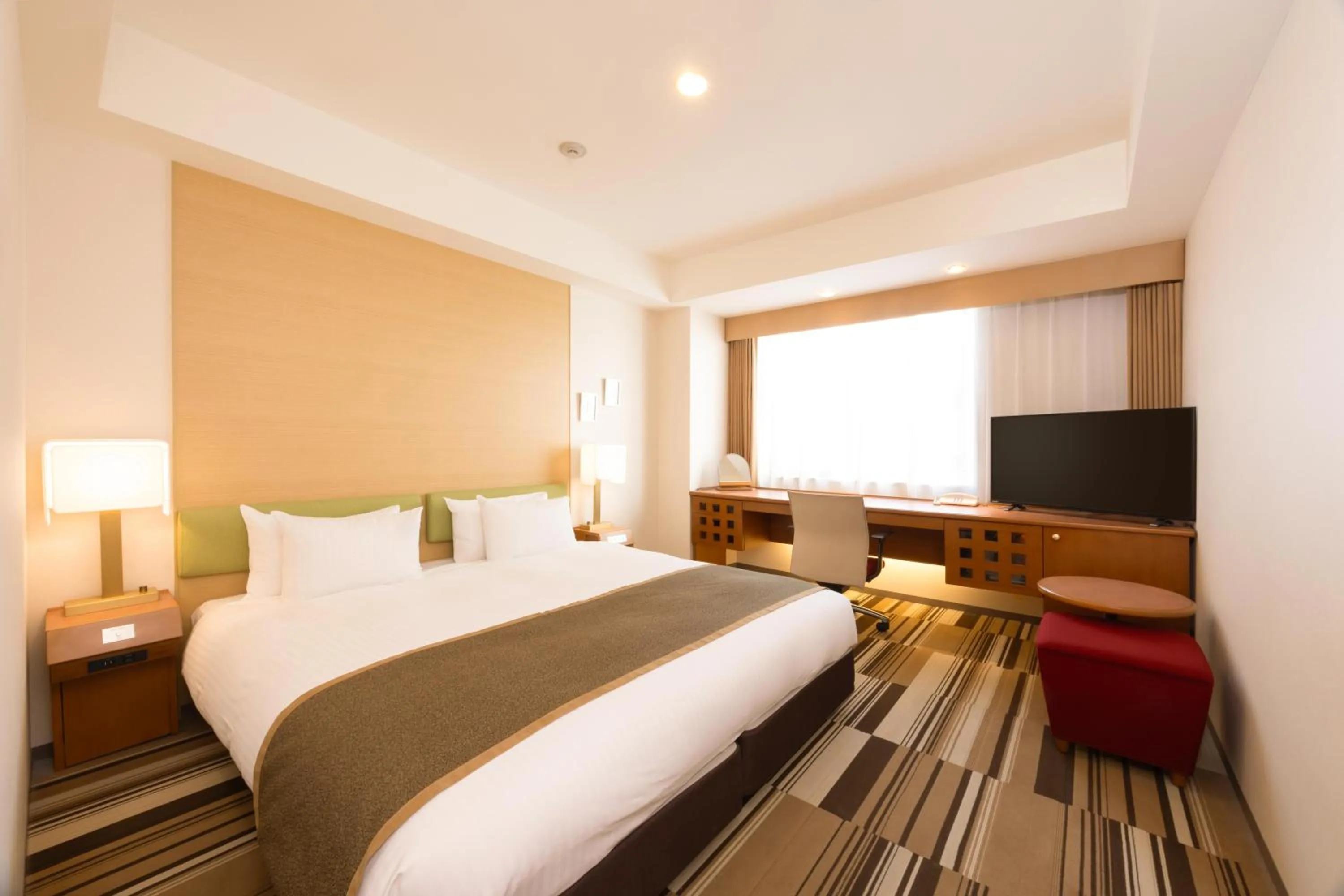 Photo of the whole room, Bed in Hotel the Lutheran