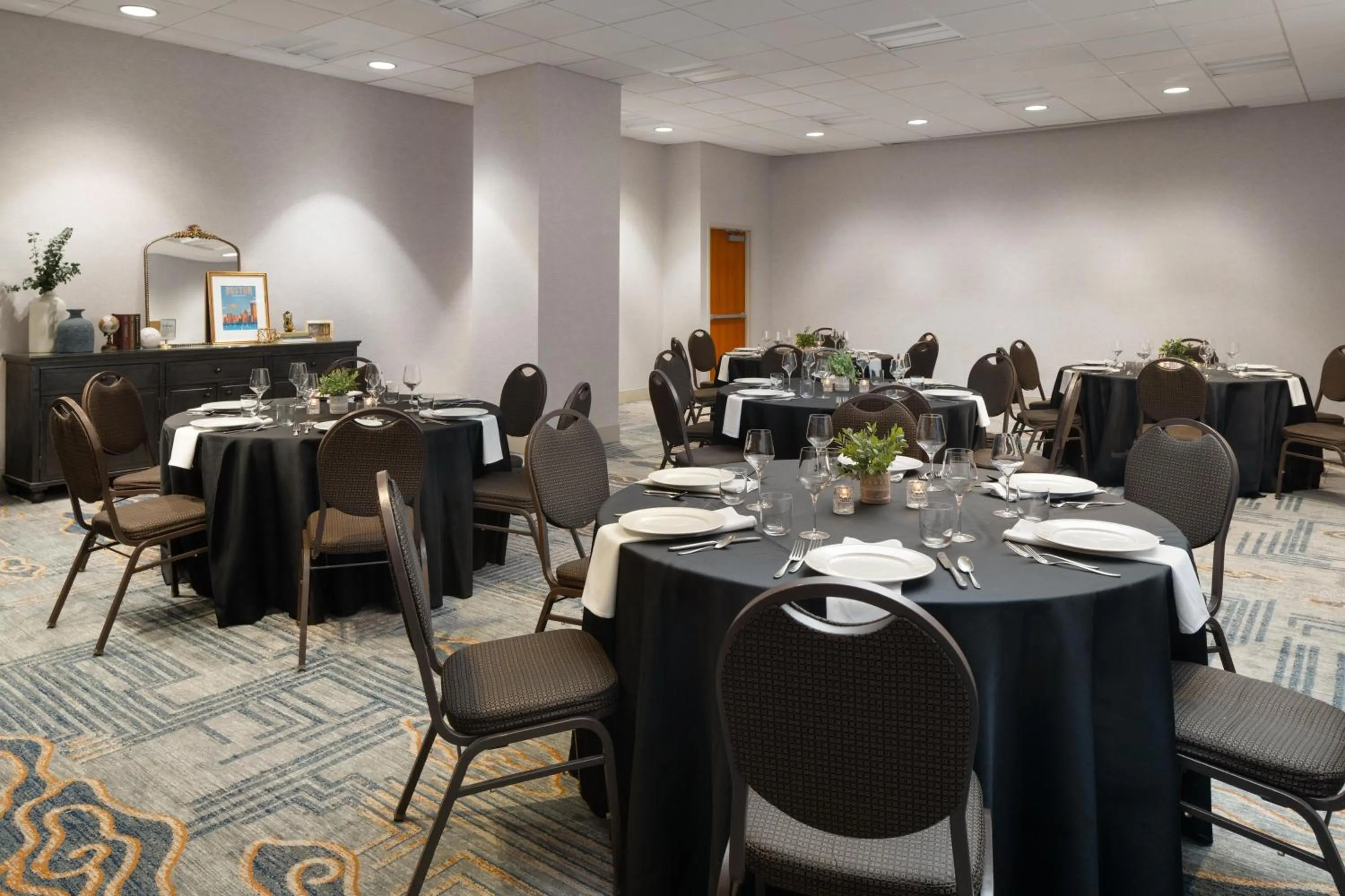 Meeting/conference room in DoubleTree by Hilton Hotel Boston - Downtown