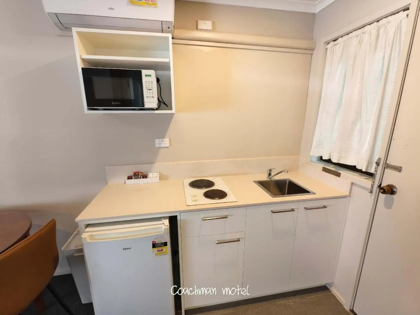 Coachman Motel and Holiday Units