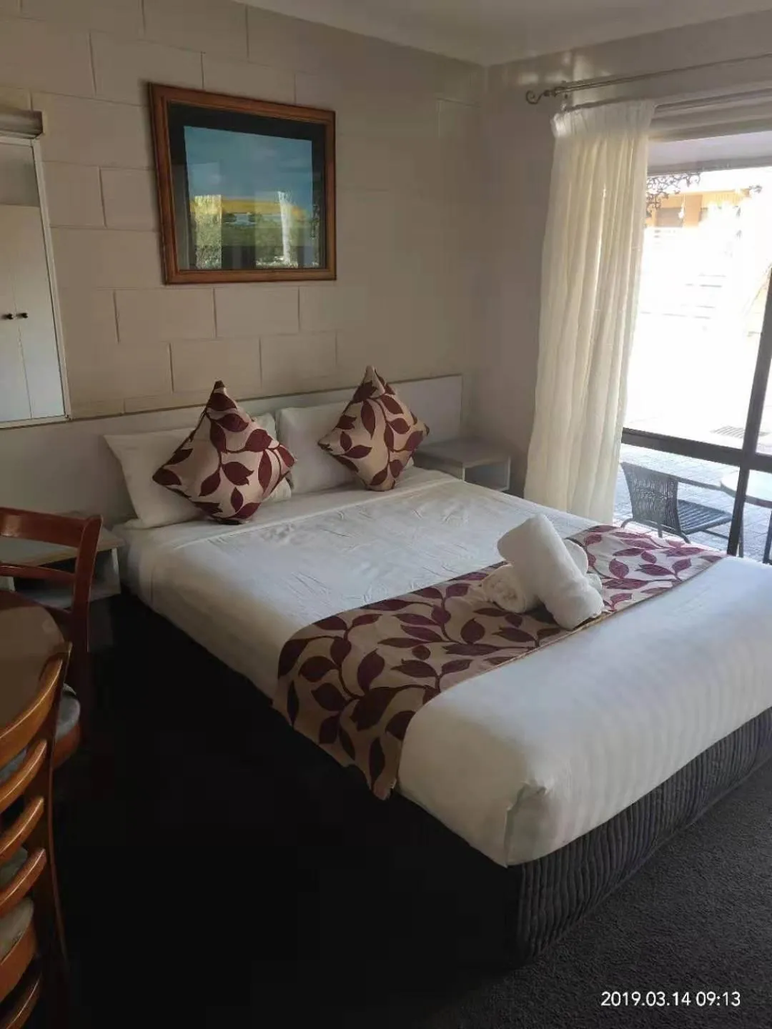 Bed in Coachman Motel and Holiday Units