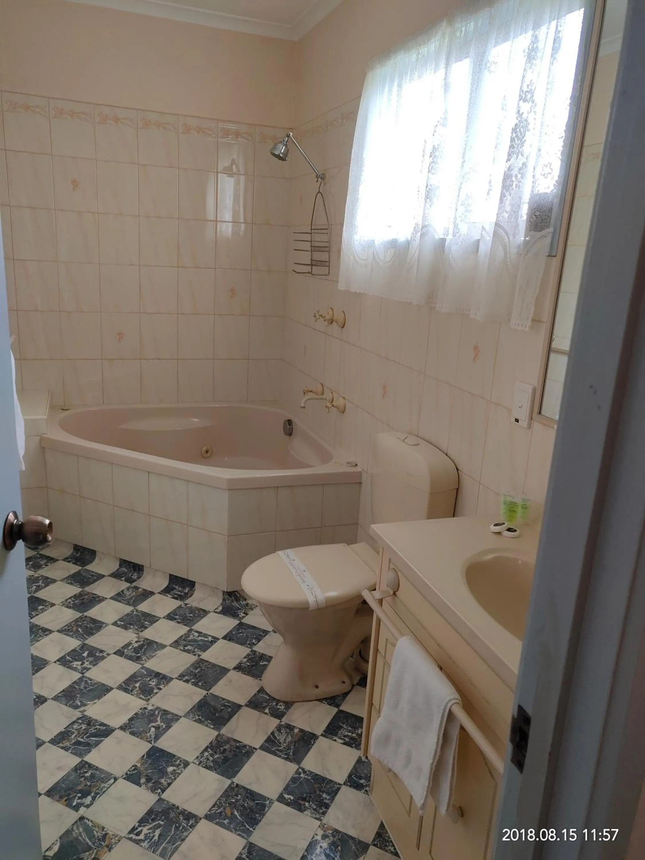 Coachman Motel and Holiday Units