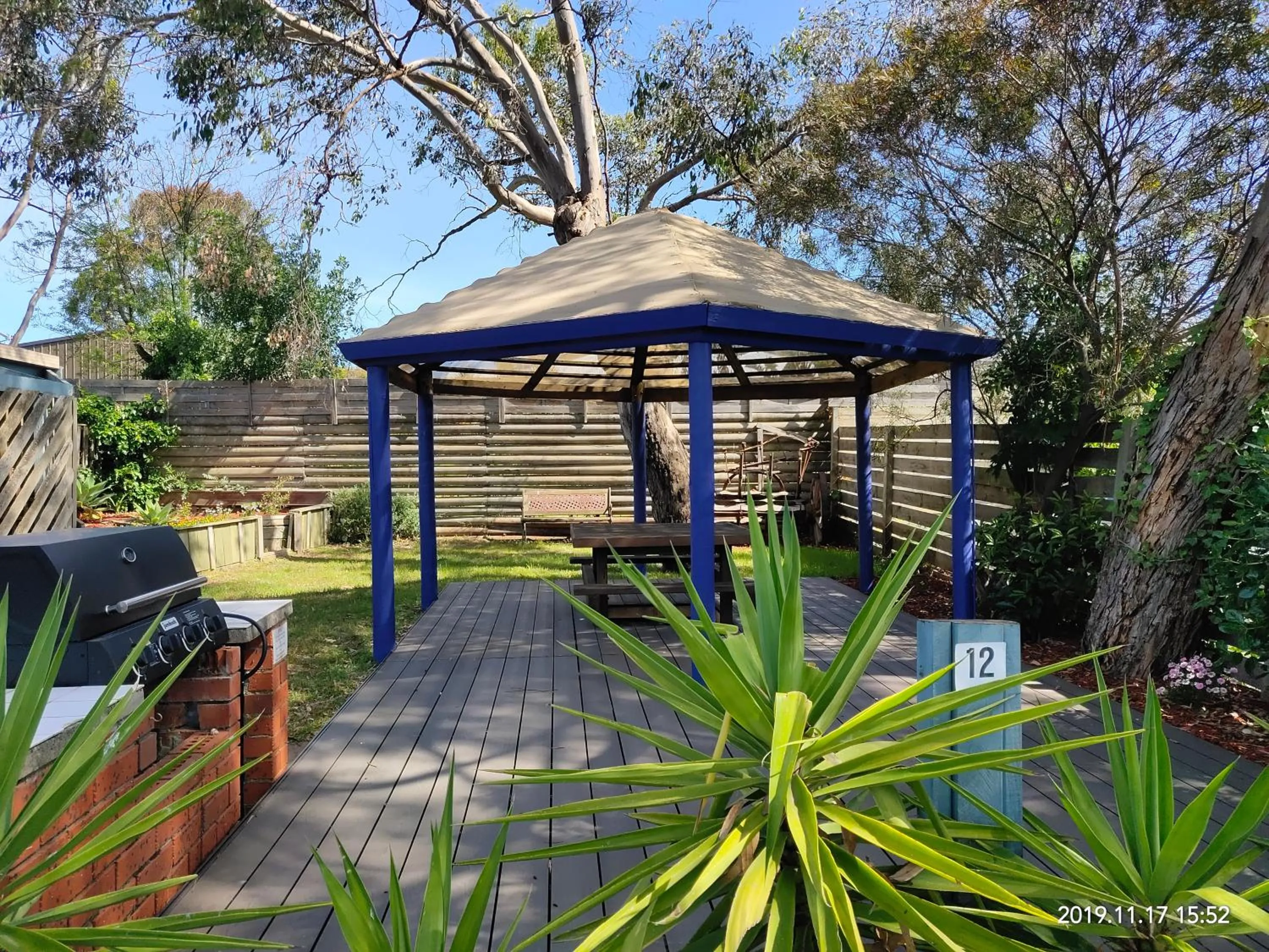 BBQ facilities in Coachman Motel and Holiday Units