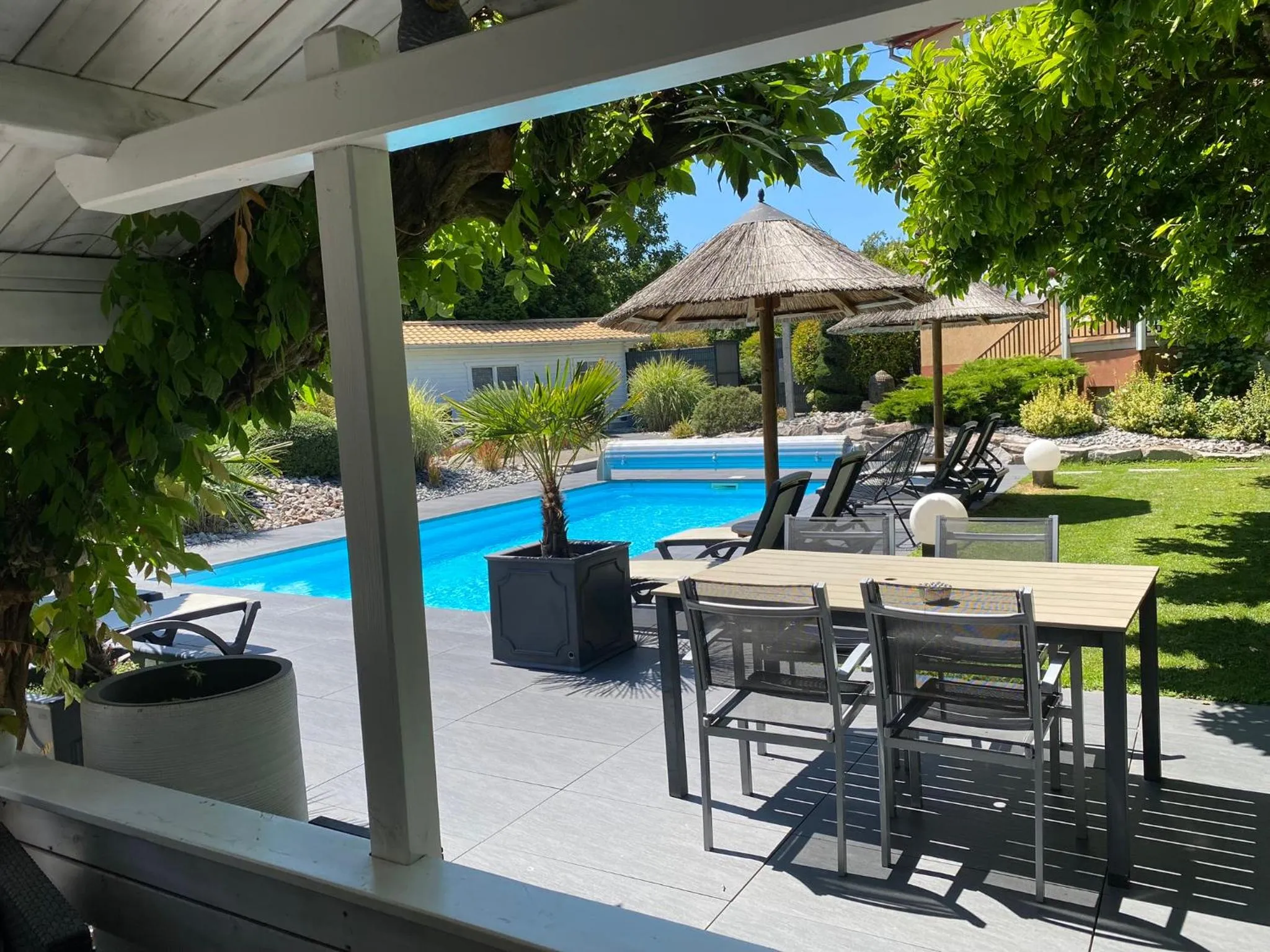 Swimming pool in Les Rives des Habsbourg