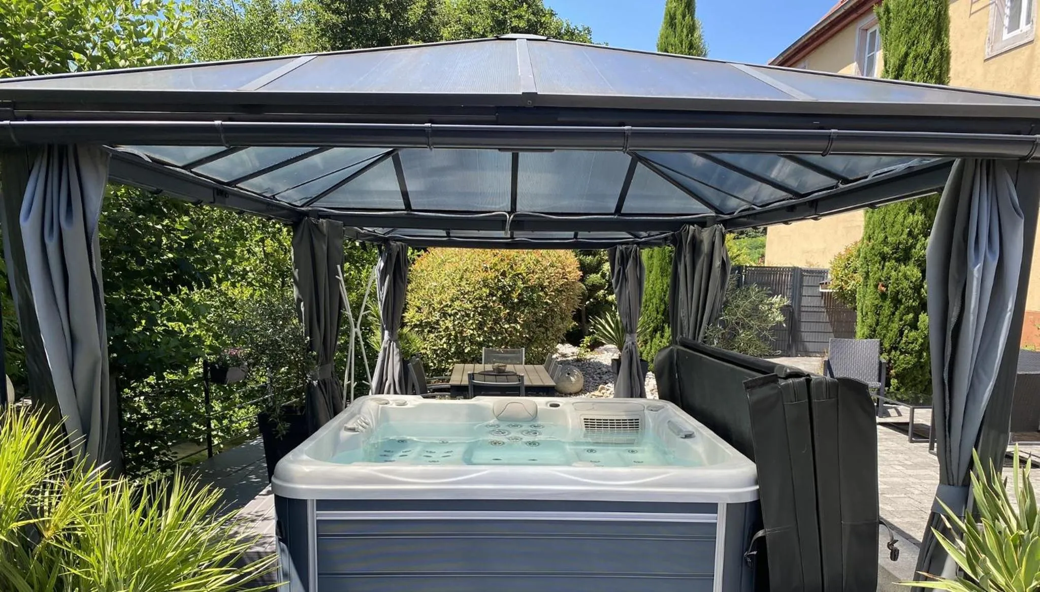 Patio in Les Rives des Habsbourg