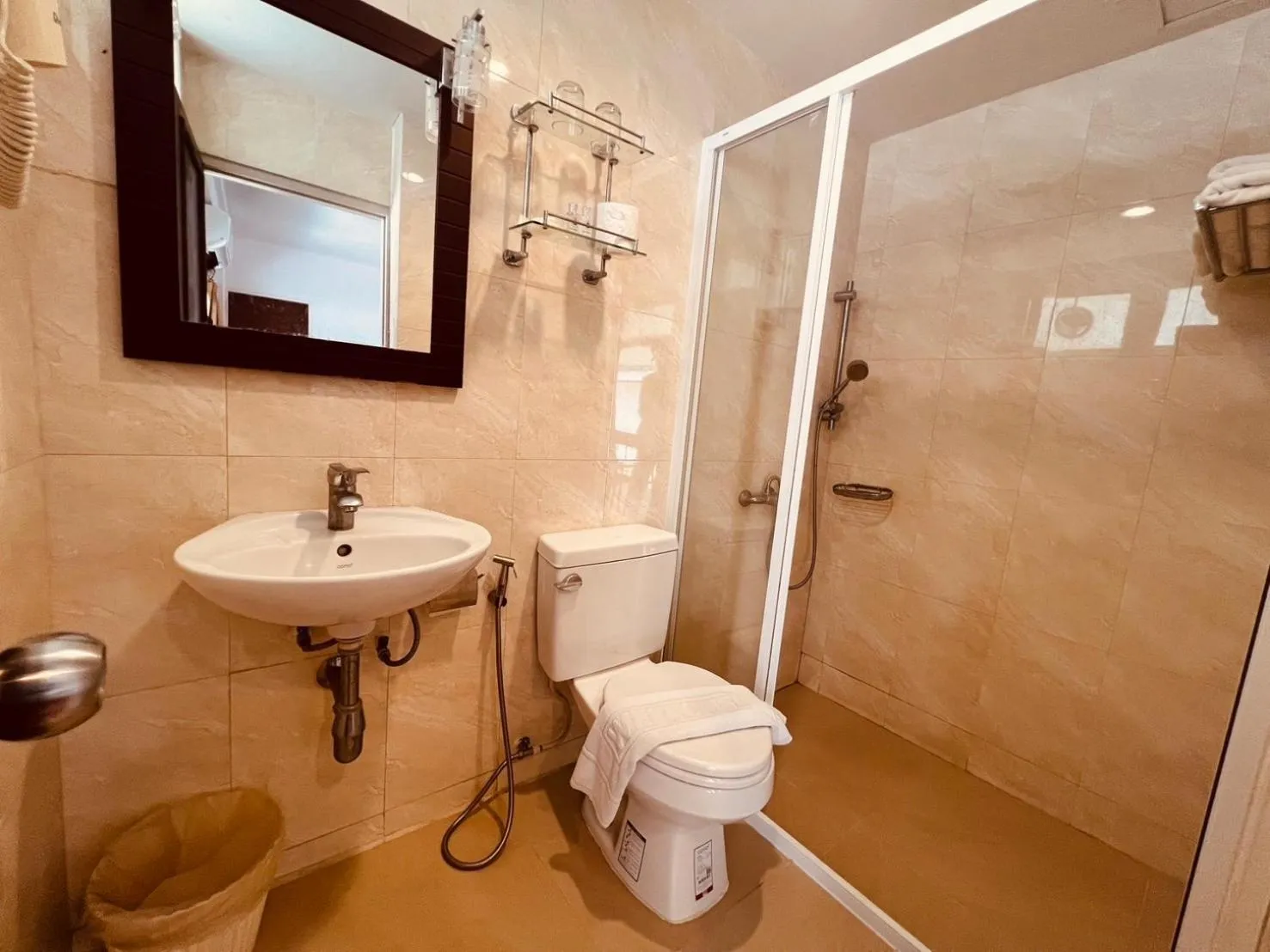 Shower in Nautical Inn