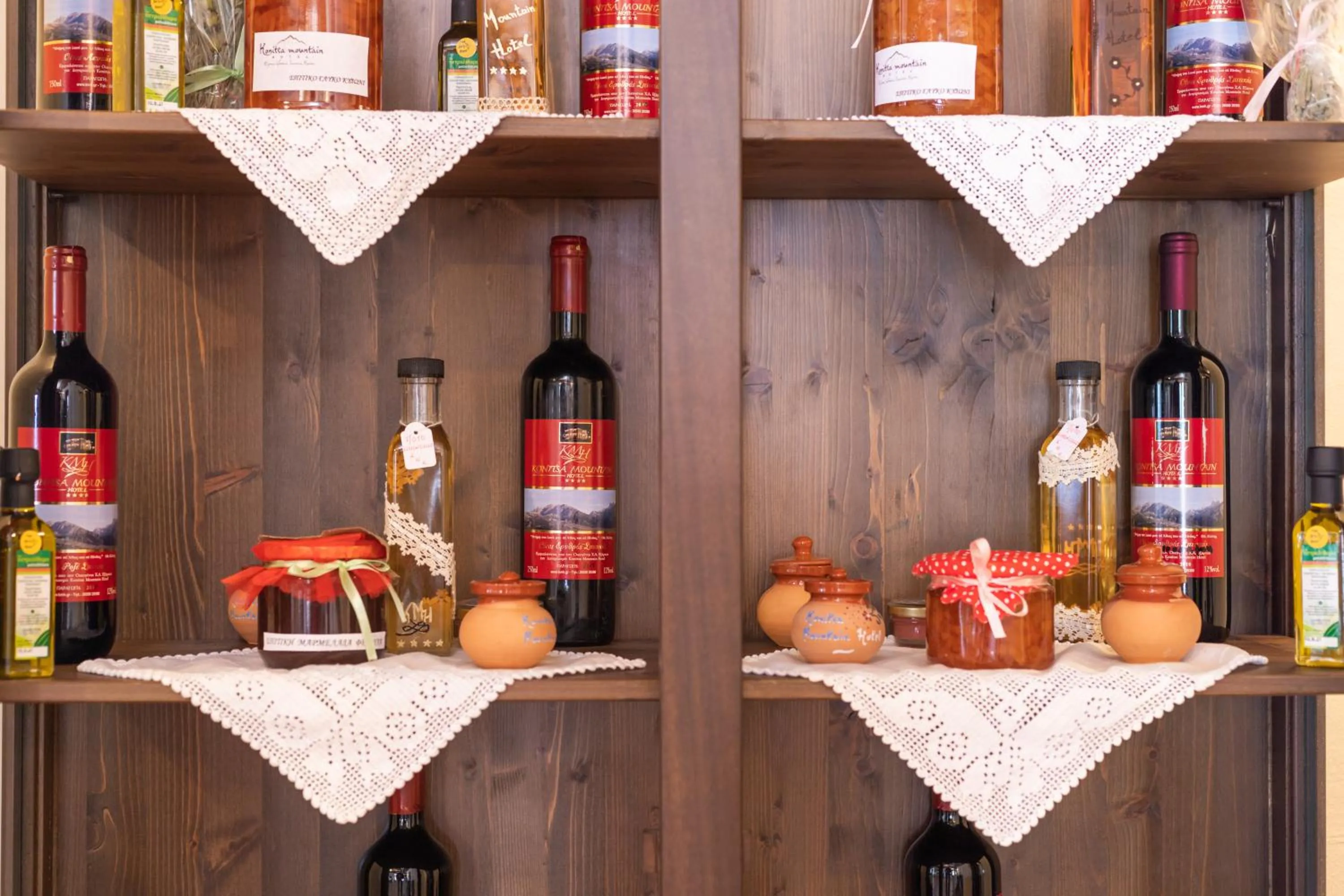 Food and drinks in Konitsa Mountain Hotel