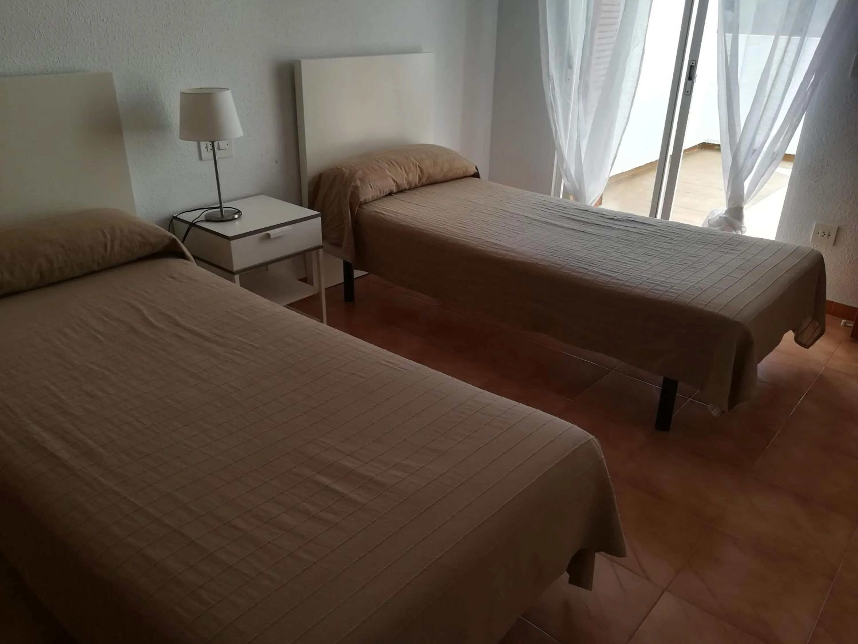 Photo of the whole room, Bed in Buganvilla